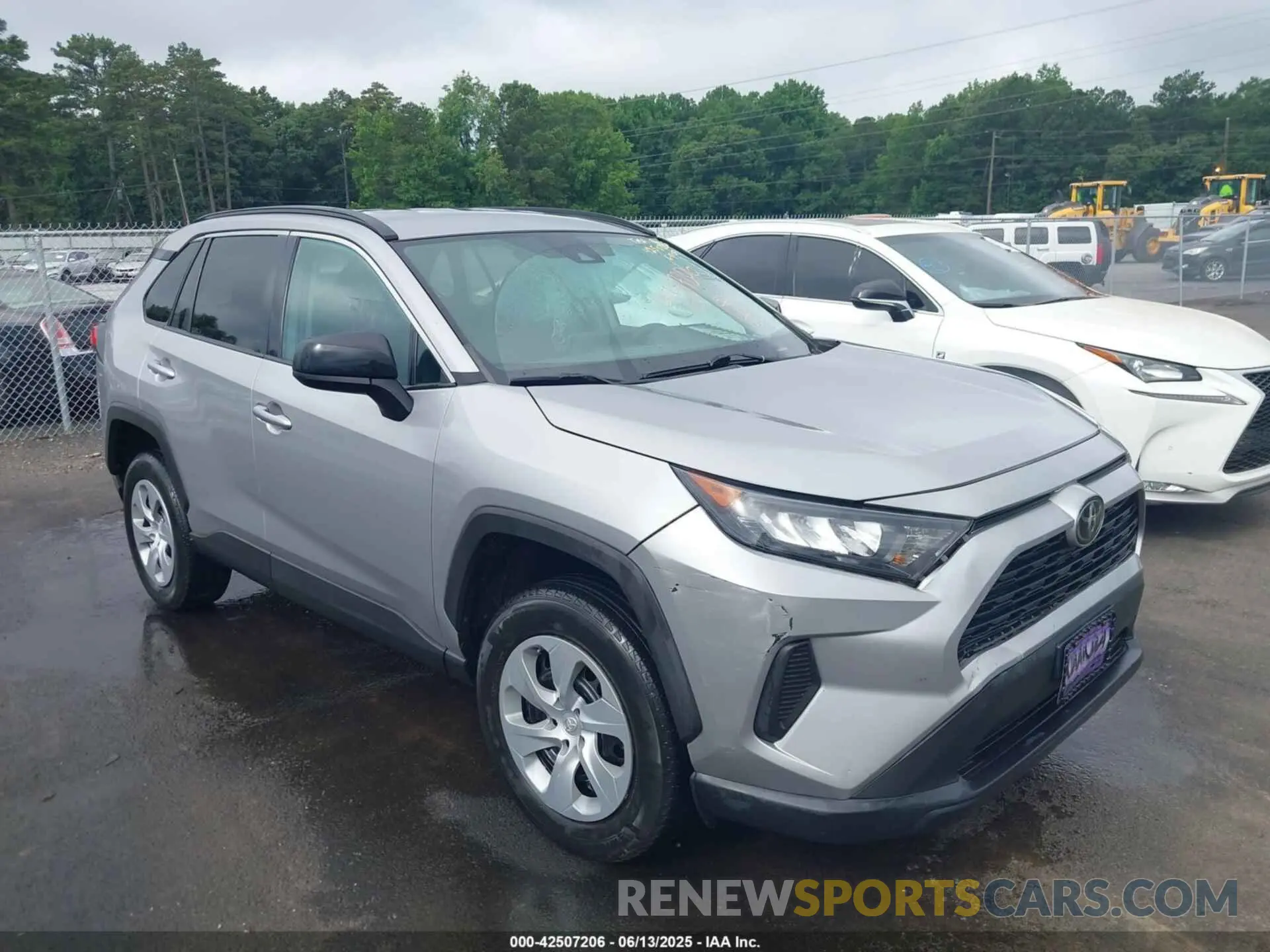 1 Photograph of a damaged car 2T3F1RFV7MW203841 TOYOTA RAV4 2021