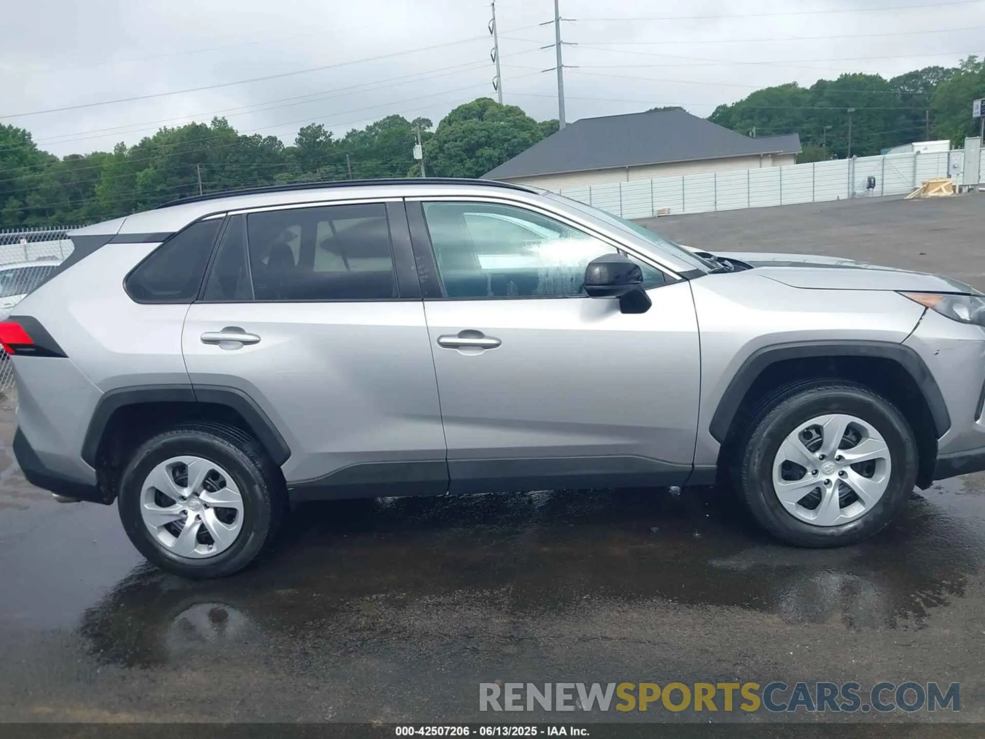 13 Photograph of a damaged car 2T3F1RFV7MW203841 TOYOTA RAV4 2021
