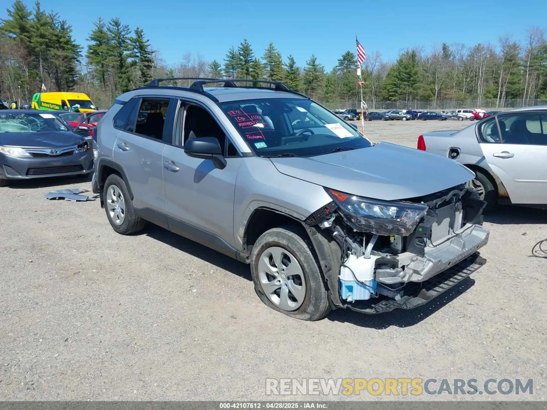 1 Photograph of a damaged car 2T3F1RFV7MW238816 TOYOTA RAV4 2021