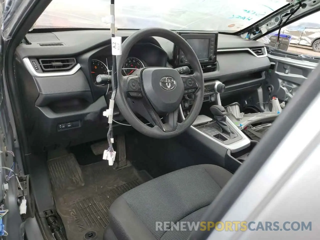 8 Photograph of a damaged car 2T3F1RFV8MC238731 TOYOTA RAV4 2021