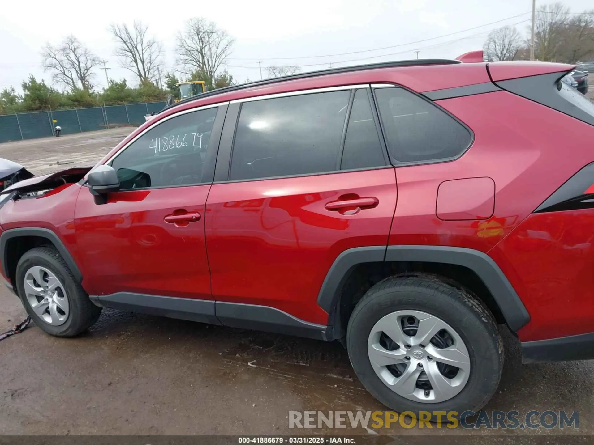 14 Photograph of a damaged car 2T3F1RFV8MW200608 TOYOTA RAV4 2021
