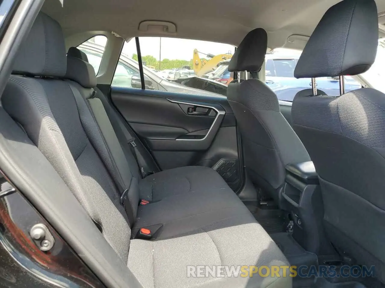 10 Фотография поврежденного автомобиля 2T3F1RFV9MC163635 TOYOTA RAV4 2021