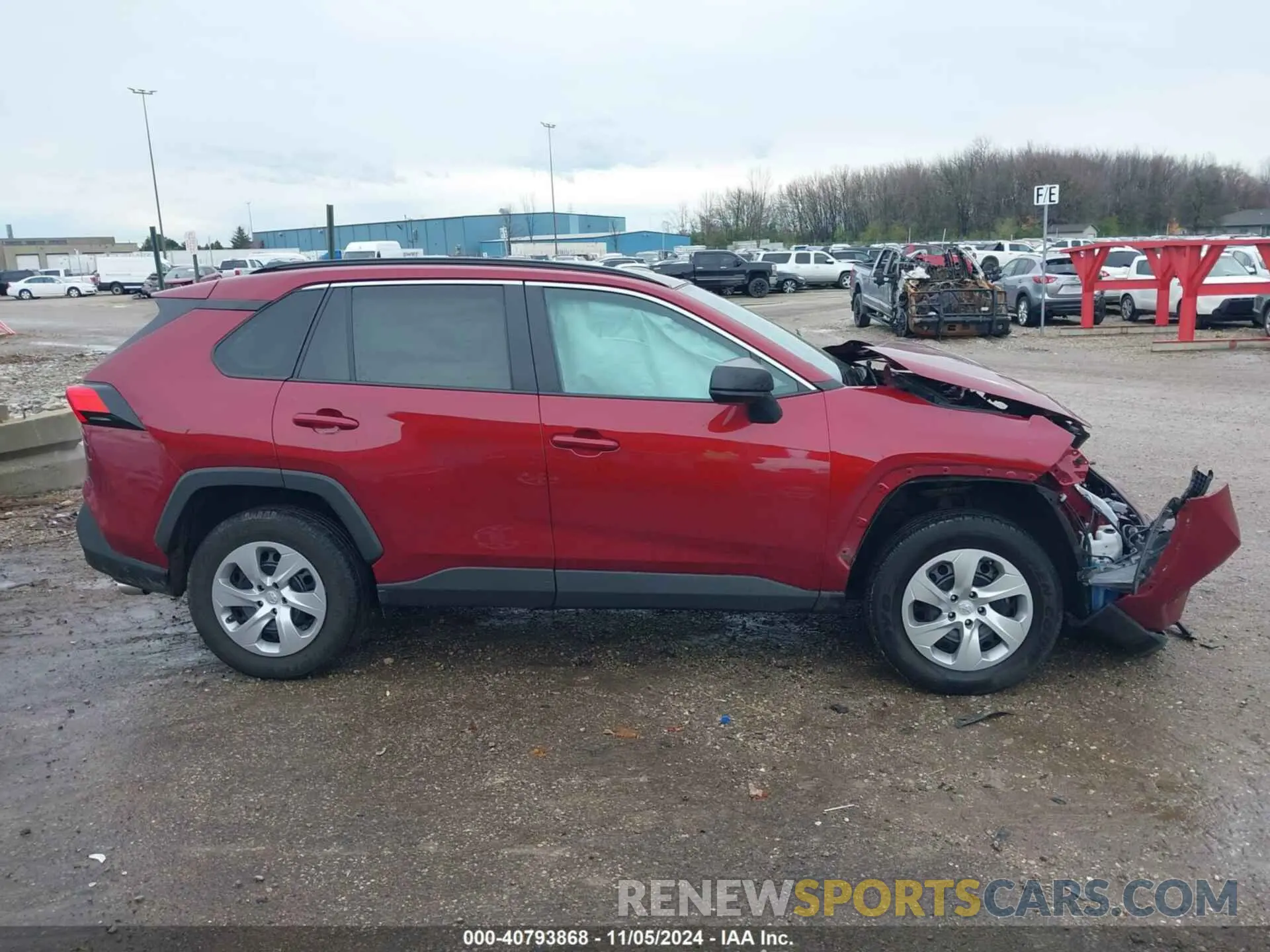 14 Photograph of a damaged car 2T3F1RFV9MW176822 TOYOTA RAV4 2021