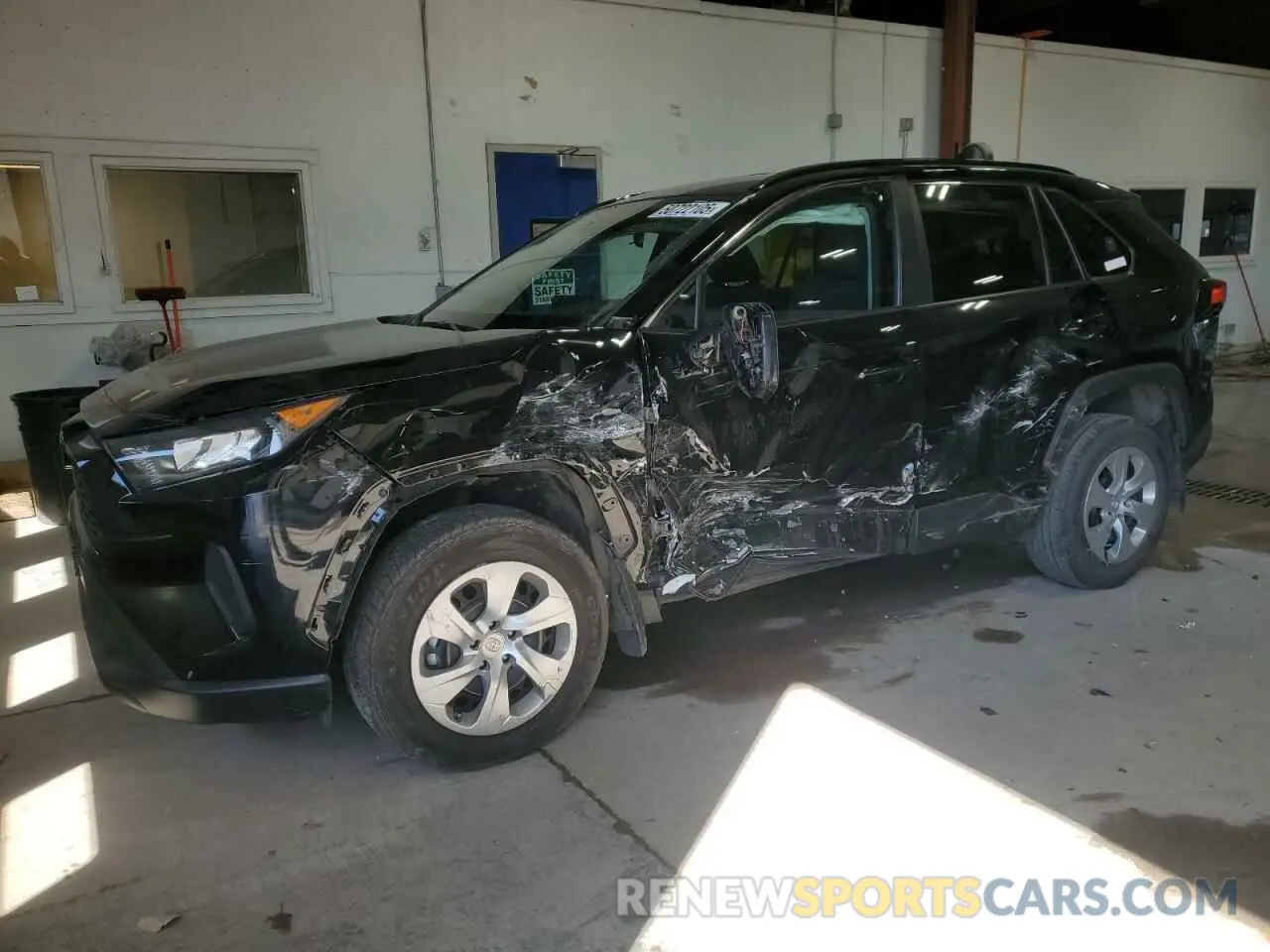 1 Фотография поврежденного автомобиля 2T3F1RFVXMC195798 TOYOTA RAV4 2021