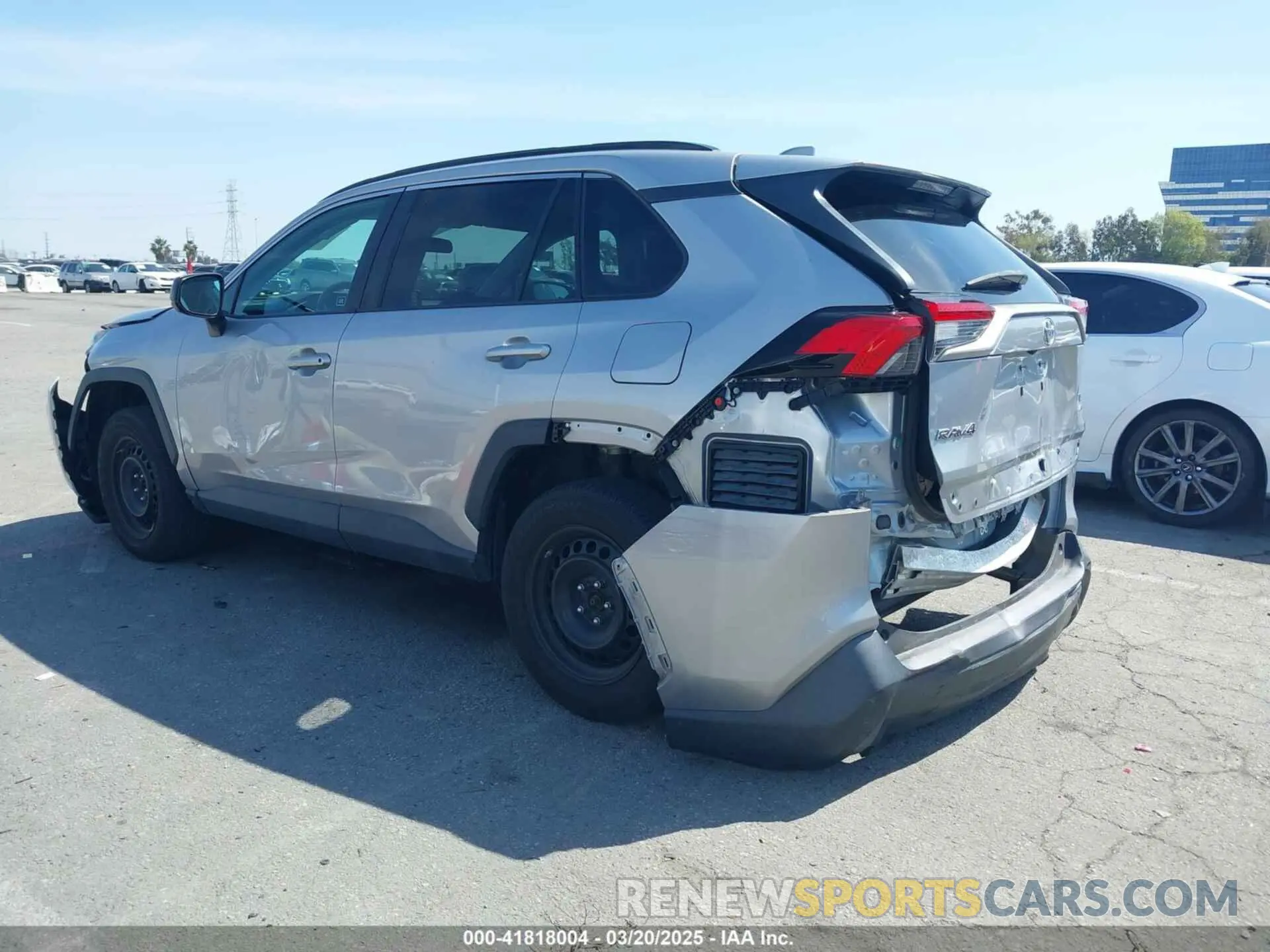 3 Фотография поврежденного автомобиля 2T3F1RFVXMC196157 TOYOTA RAV4 2021