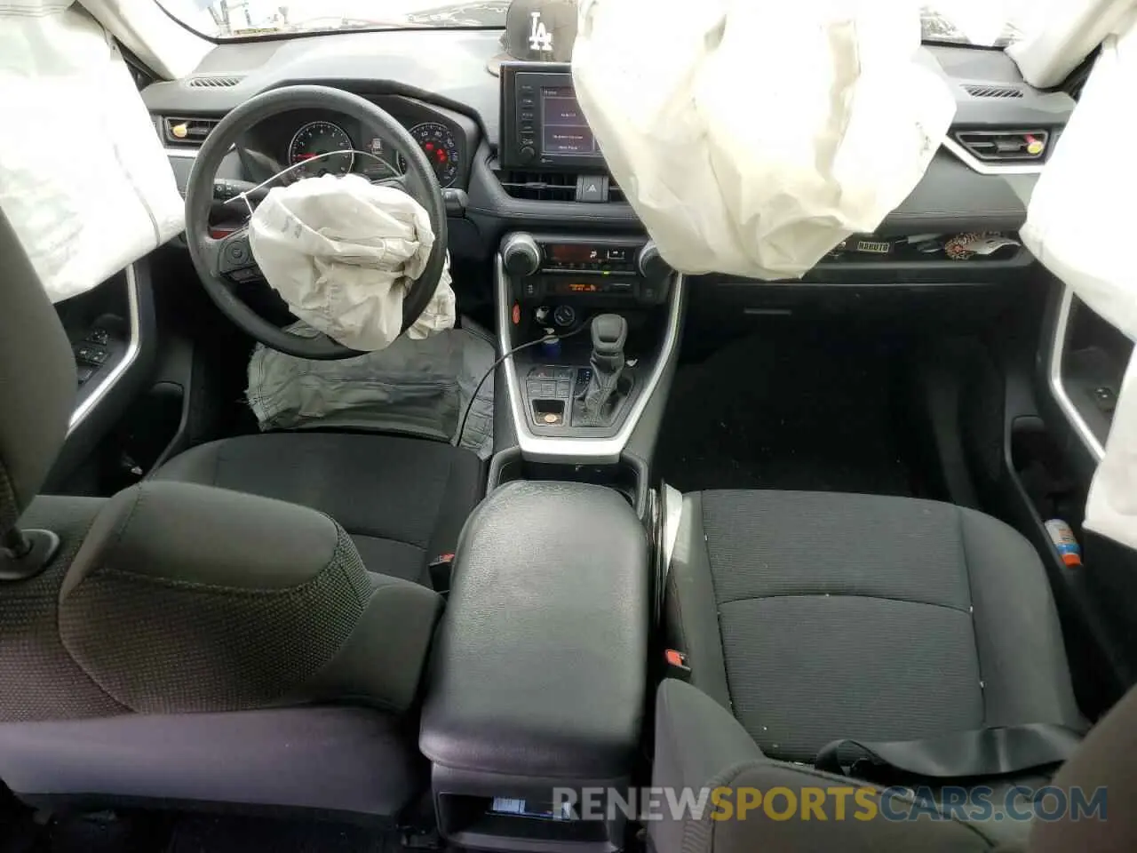 8 Photograph of a damaged car 2T3F1RFVXMC212552 TOYOTA RAV4 2021