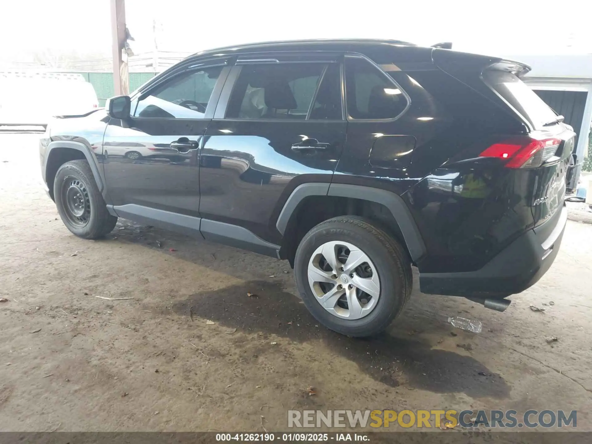 3 Фотография поврежденного автомобиля 2T3F1RFVXMC241081 TOYOTA RAV4 2021