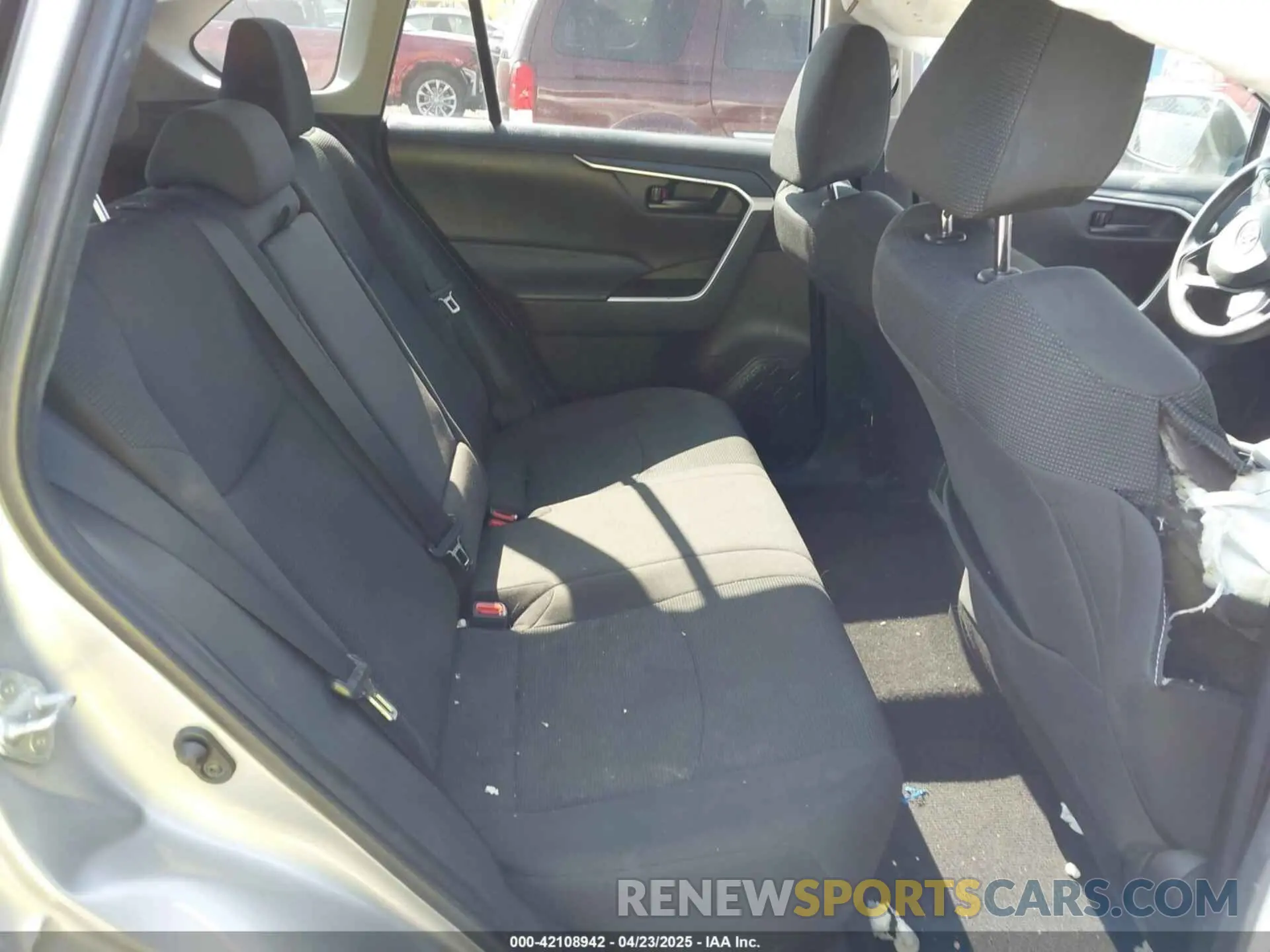 8 Photograph of a damaged car 2T3G1RFV0MC181249 TOYOTA RAV4 2021