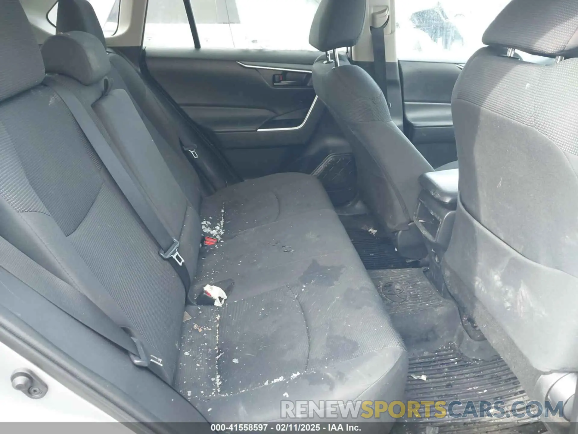 8 Photograph of a damaged car 2T3G1RFV1MC194821 TOYOTA RAV4 2021