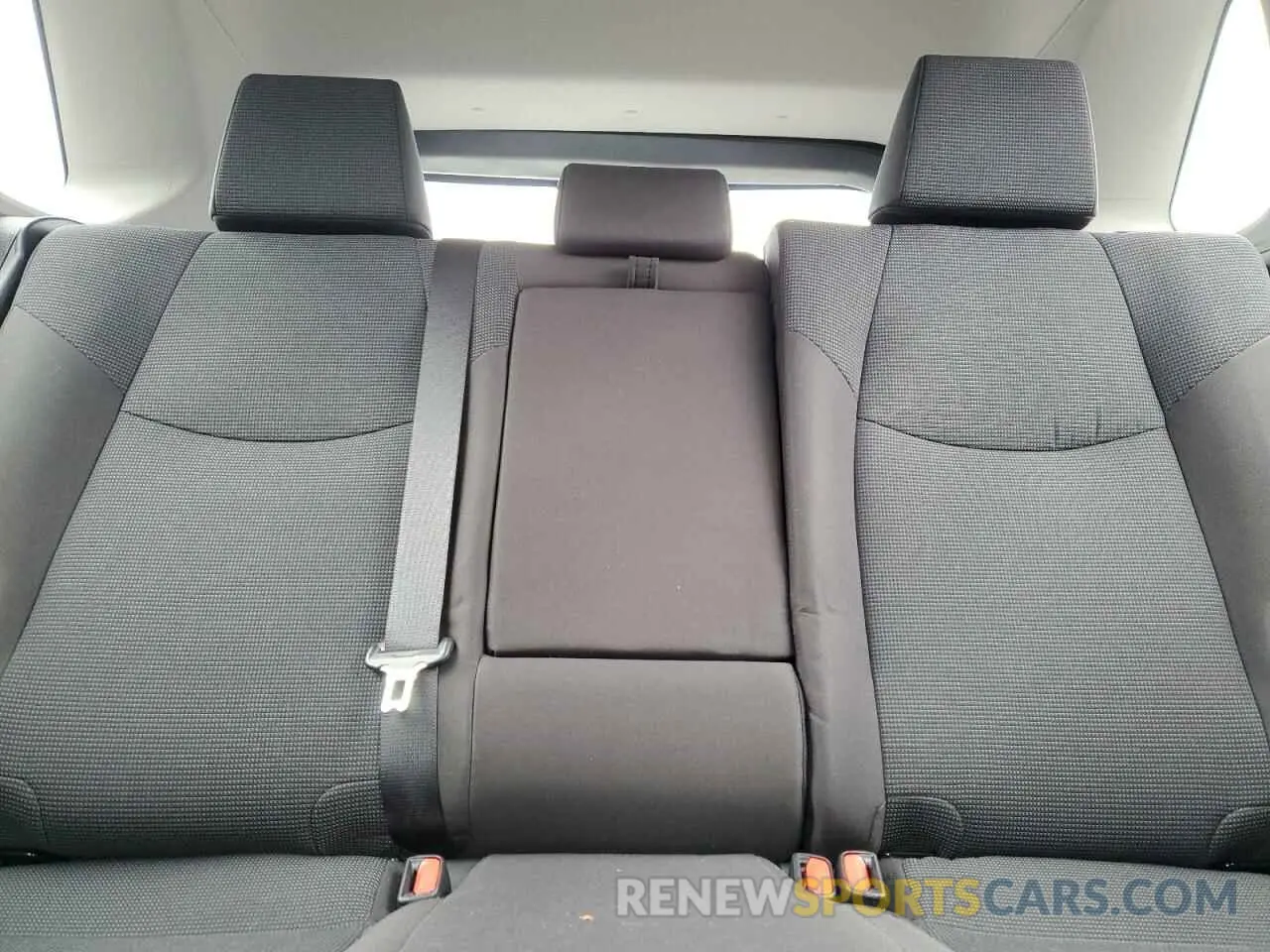 10 Фотография поврежденного автомобиля 2T3G1RFV1MC252300 TOYOTA RAV4 2021