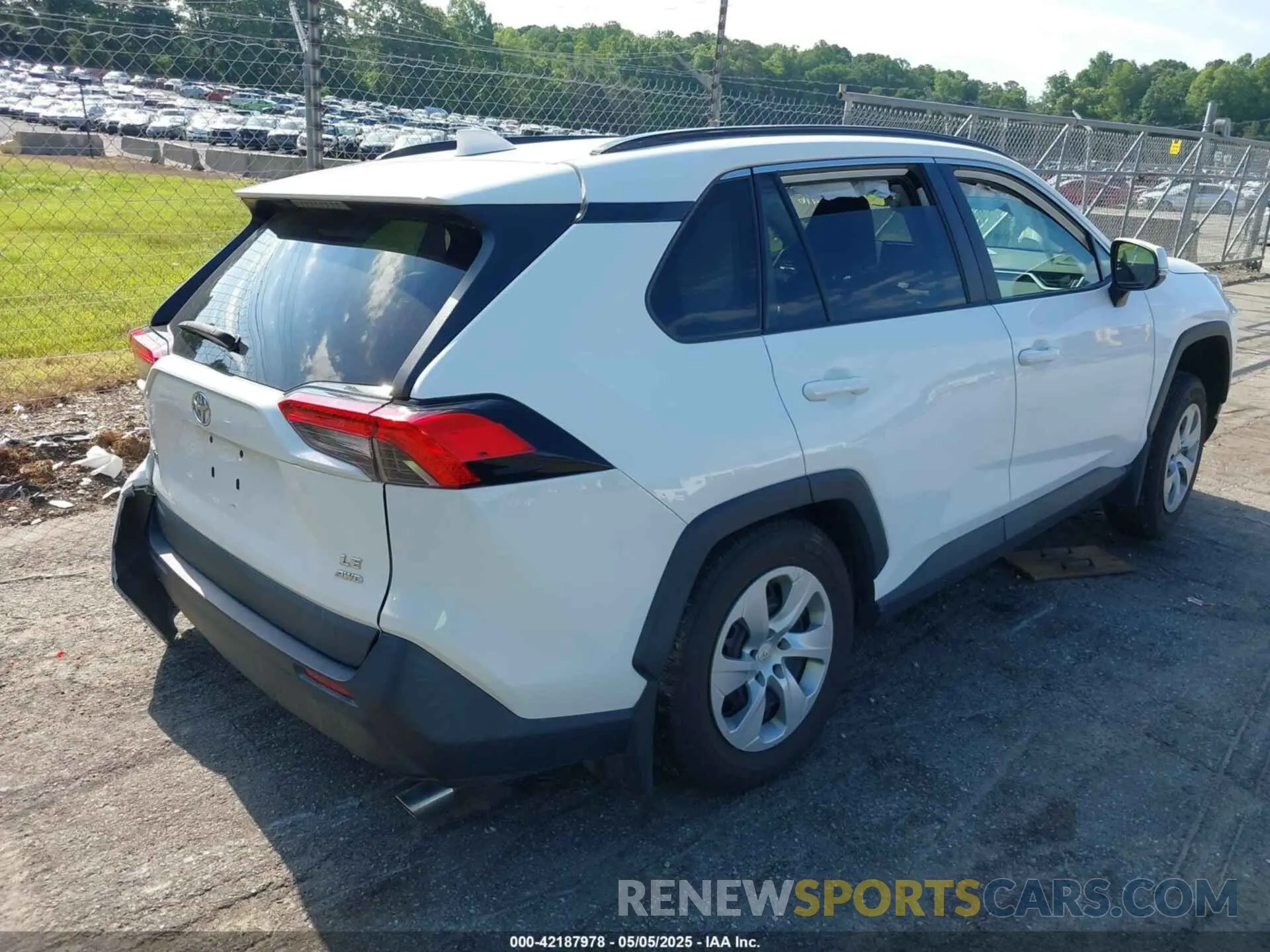 4 Фотография поврежденного автомобиля 2T3G1RFV1MW214483 TOYOTA RAV4 2021