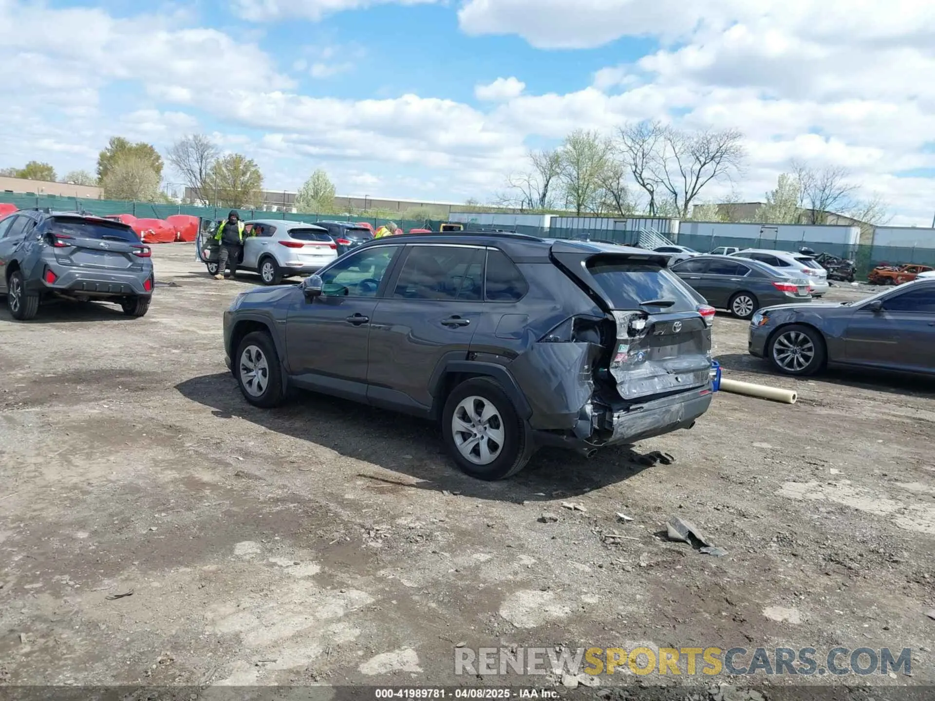3 Фотография поврежденного автомобиля 2T3G1RFV2MW145562 TOYOTA RAV4 2021