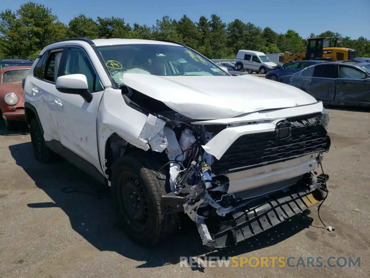 1 Photograph of a damaged car 2T3G1RFV2MW158540 TOYOTA RAV4 2021