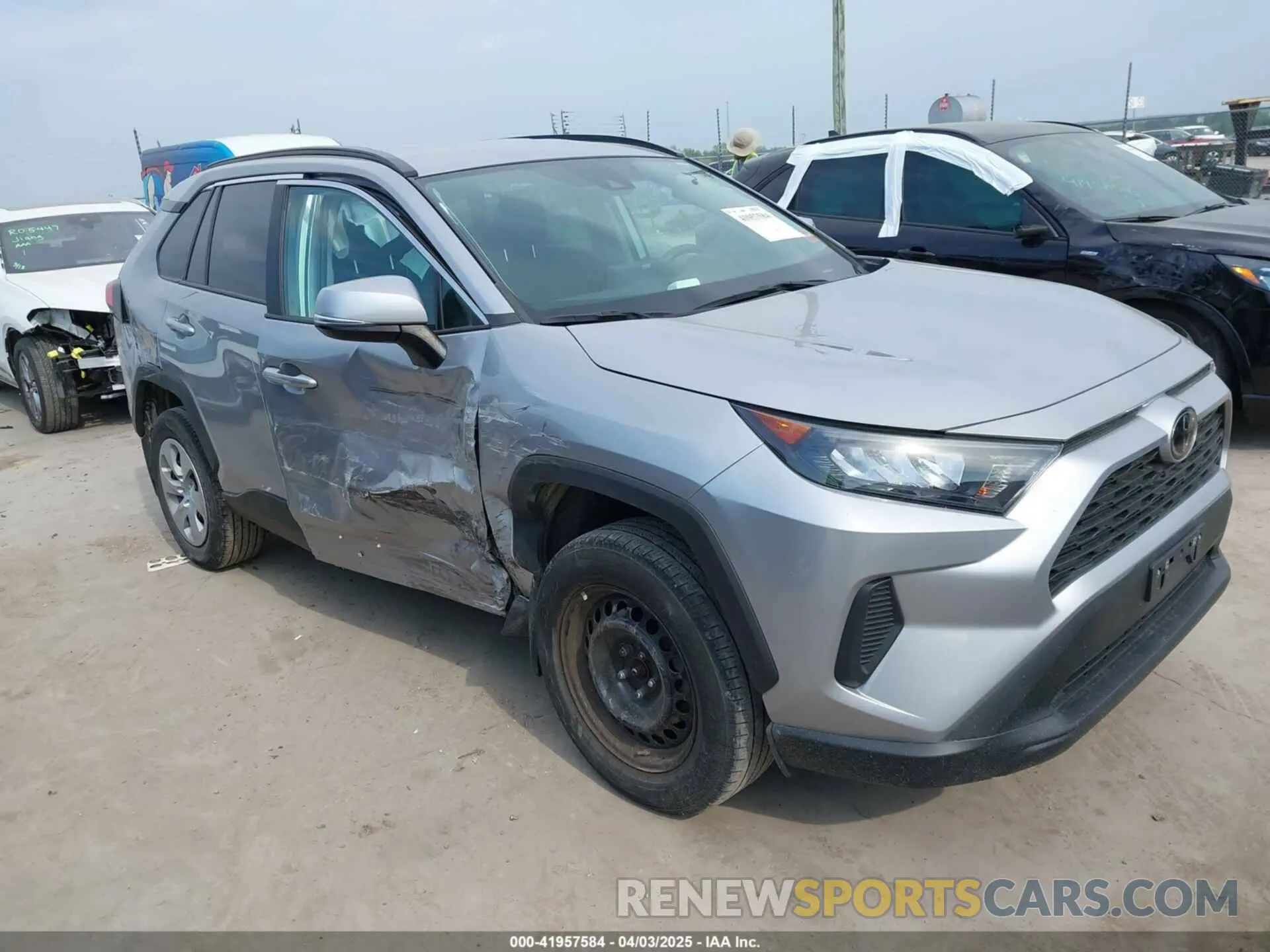 1 Фотография поврежденного автомобиля 2T3G1RFV4MC162946 TOYOTA RAV4 2021