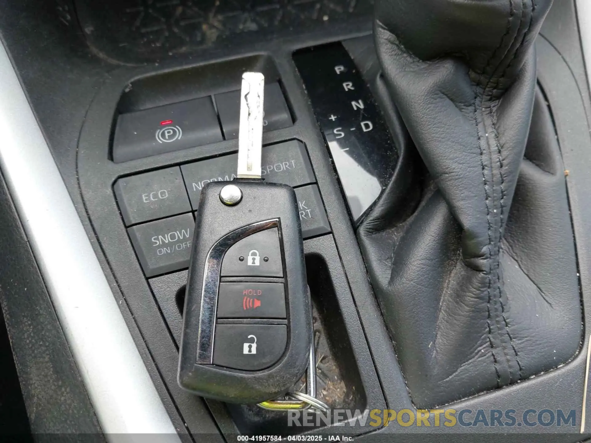 11 Фотография поврежденного автомобиля 2T3G1RFV4MC162946 TOYOTA RAV4 2021