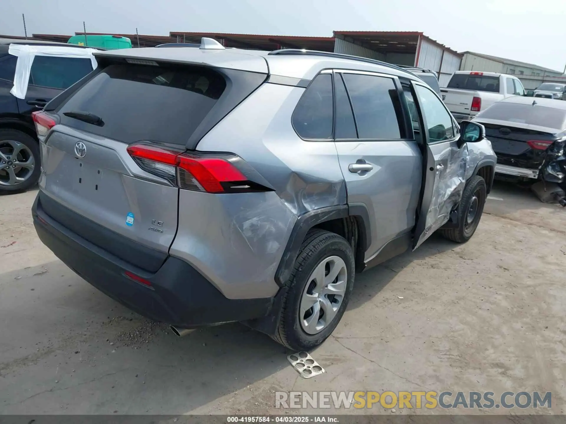 4 Фотография поврежденного автомобиля 2T3G1RFV4MC162946 TOYOTA RAV4 2021