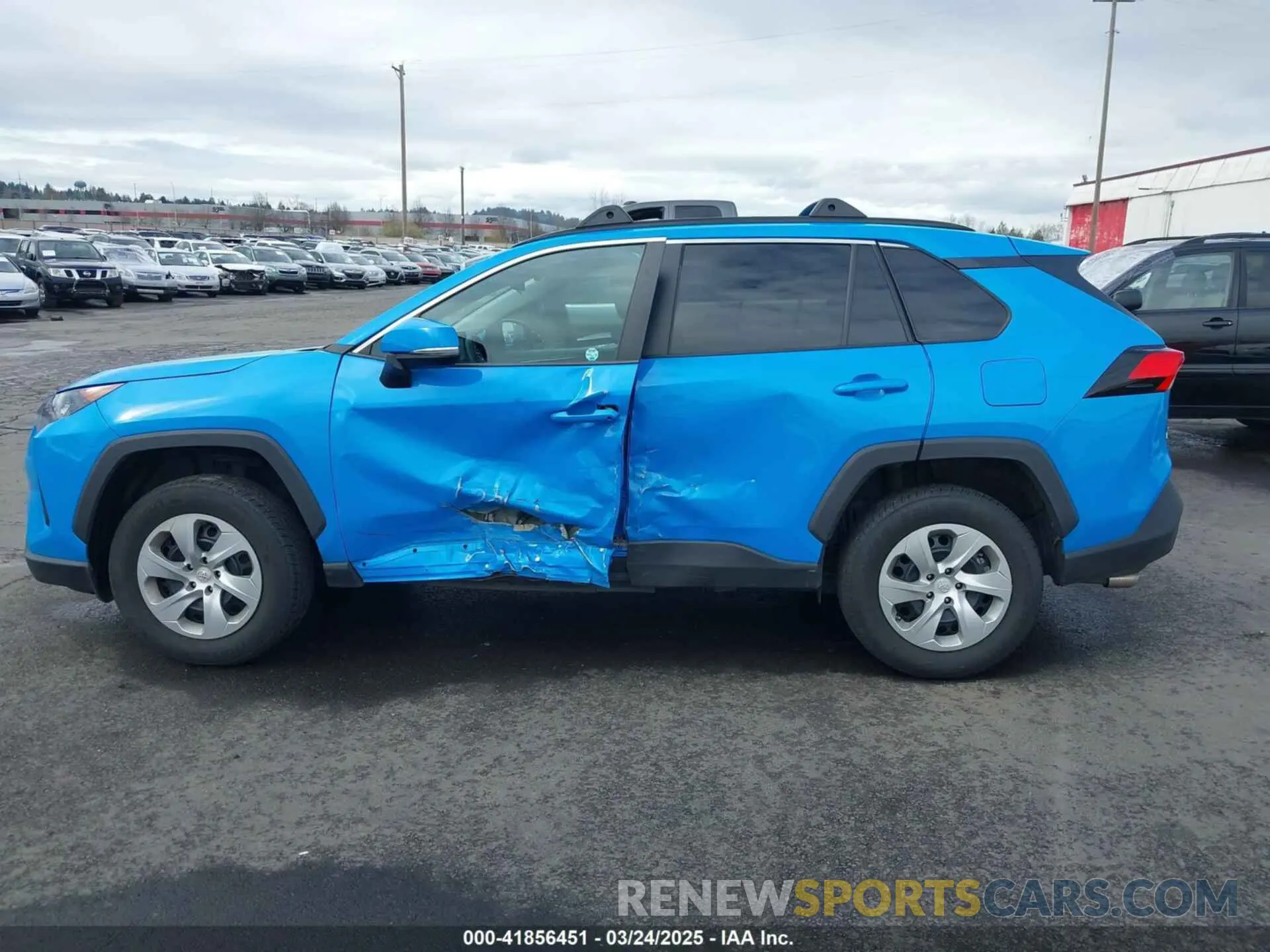14 Photograph of a damaged car 2T3G1RFV4MW165974 TOYOTA RAV4 2021