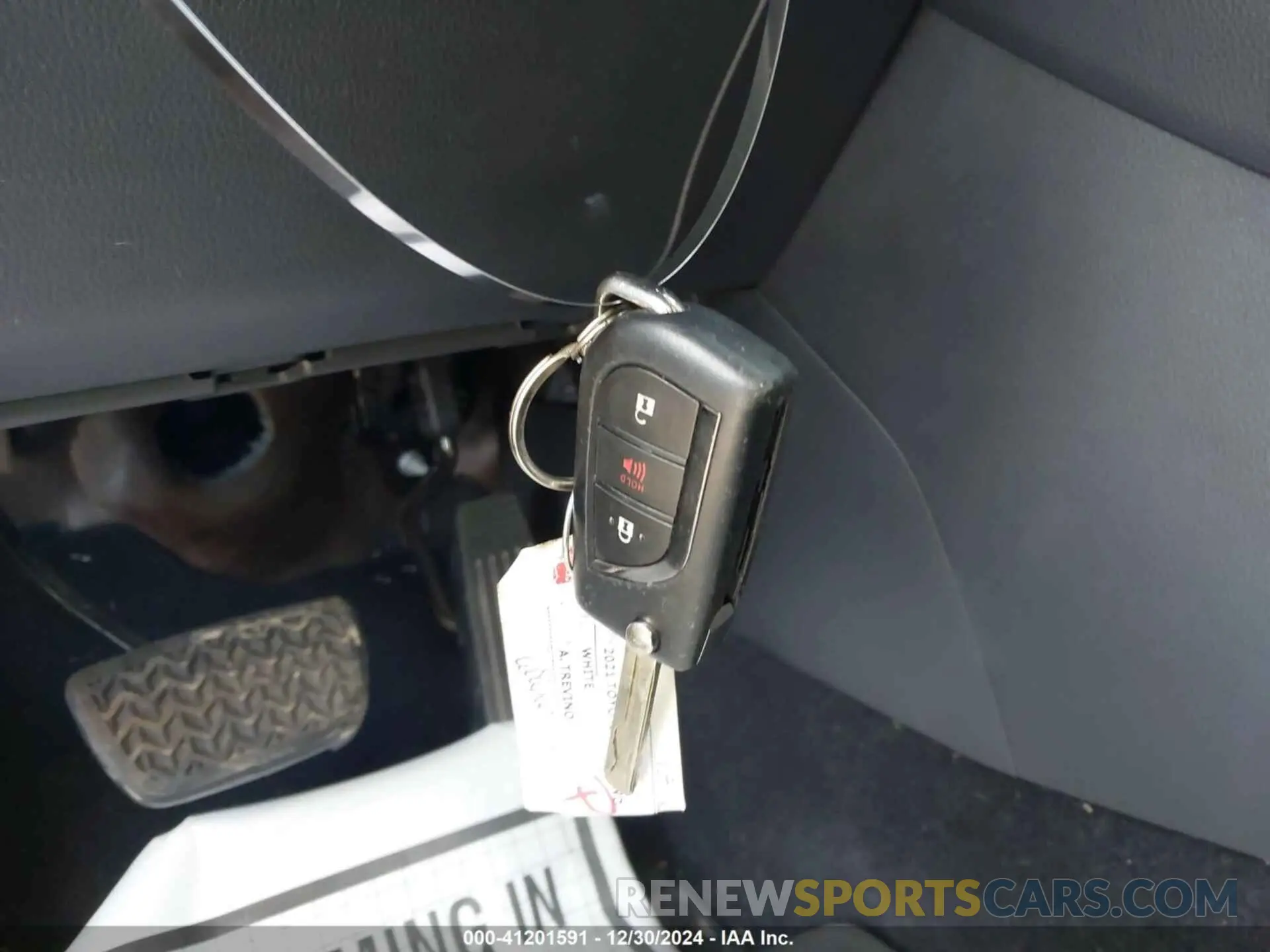 11 Photograph of a damaged car 2T3G1RFV5MC166777 TOYOTA RAV4 2021