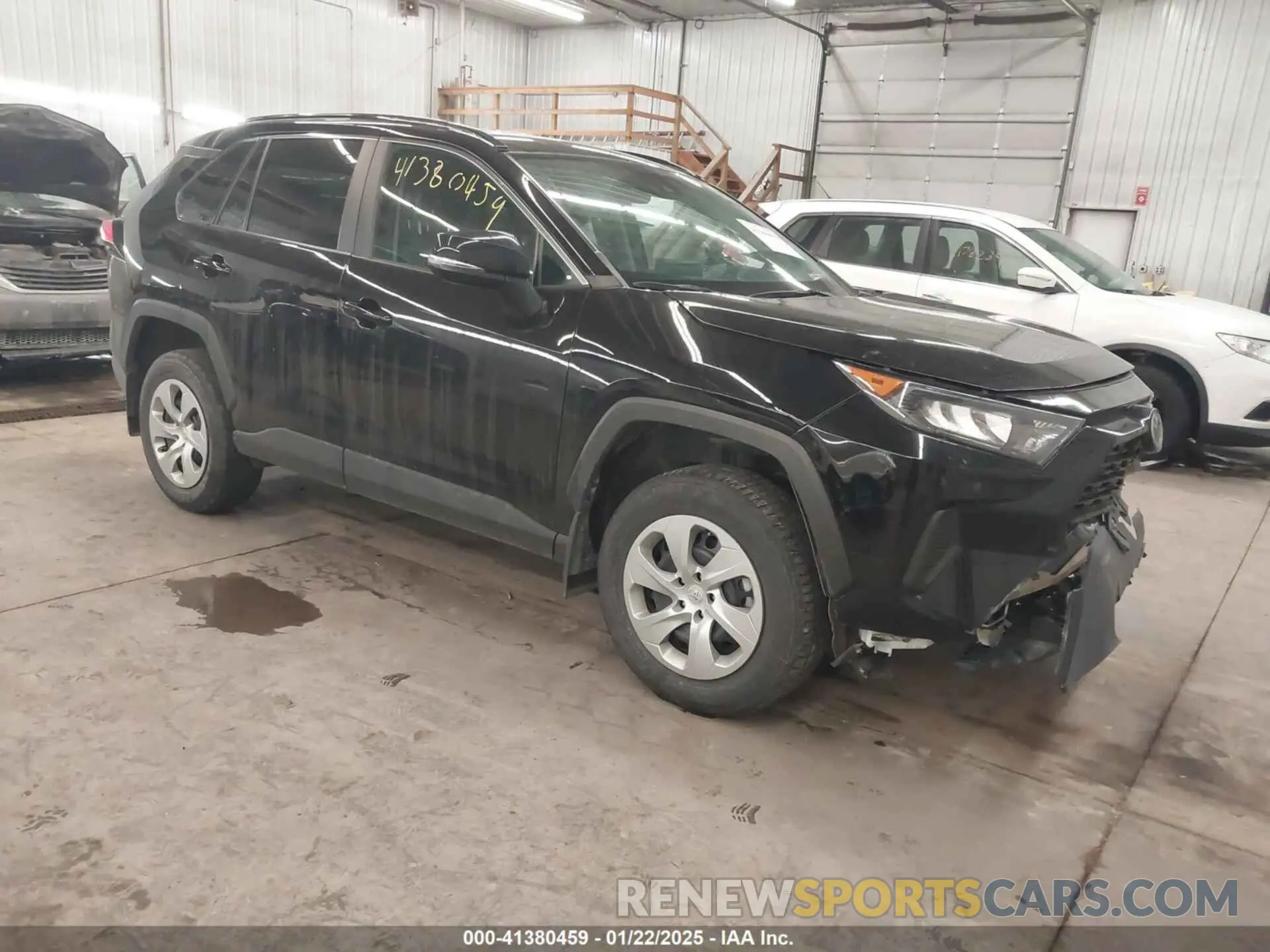 1 Photograph of a damaged car 2T3G1RFV6MC171289 TOYOTA RAV4 2021