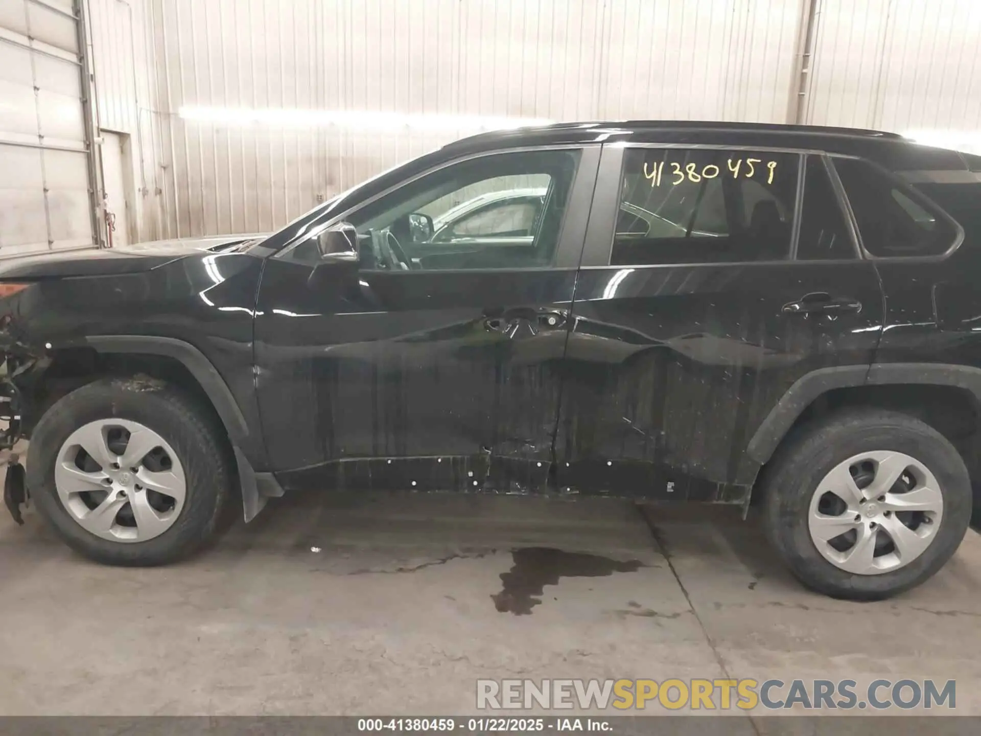 15 Photograph of a damaged car 2T3G1RFV6MC171289 TOYOTA RAV4 2021