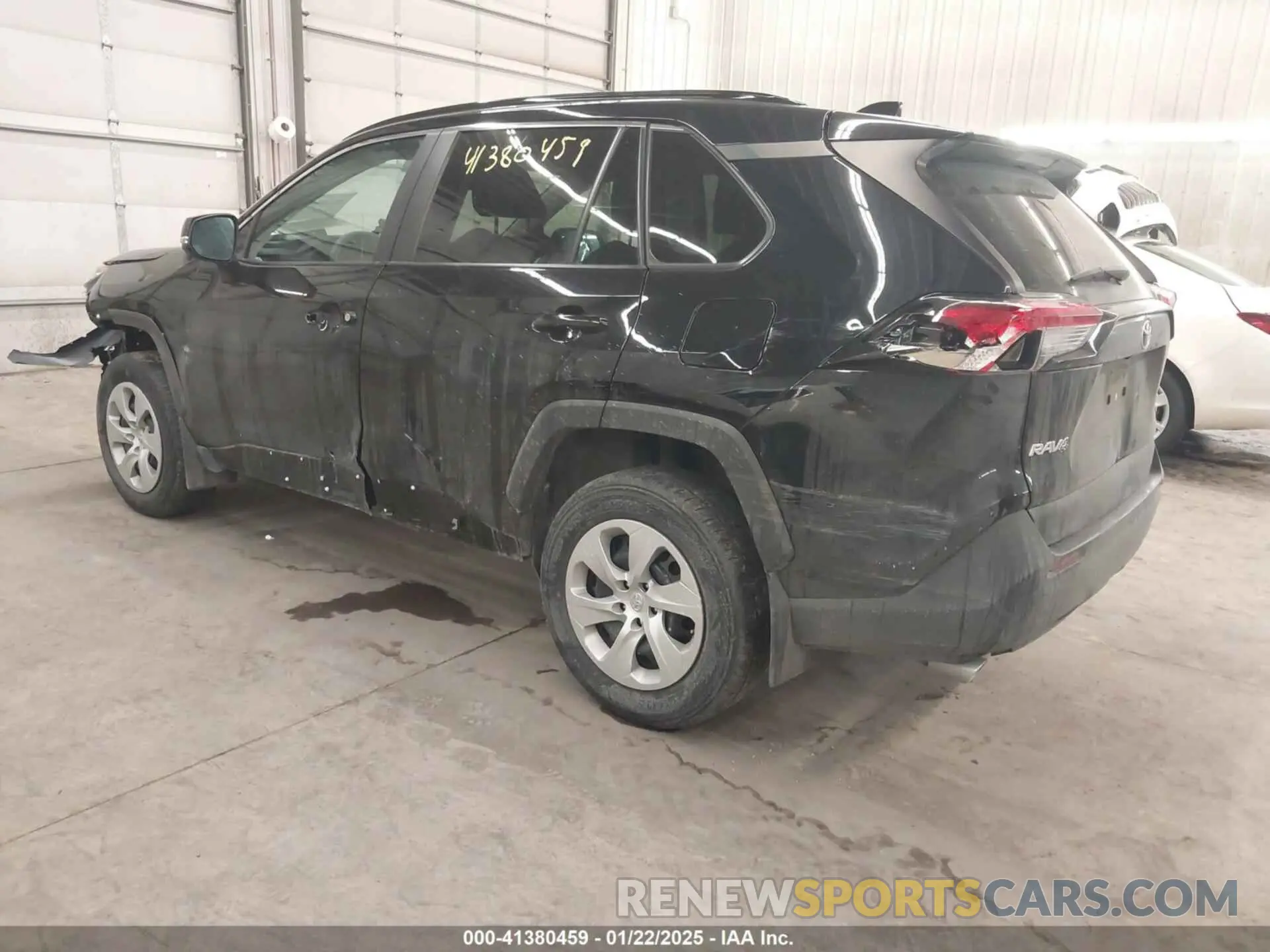 3 Photograph of a damaged car 2T3G1RFV6MC171289 TOYOTA RAV4 2021