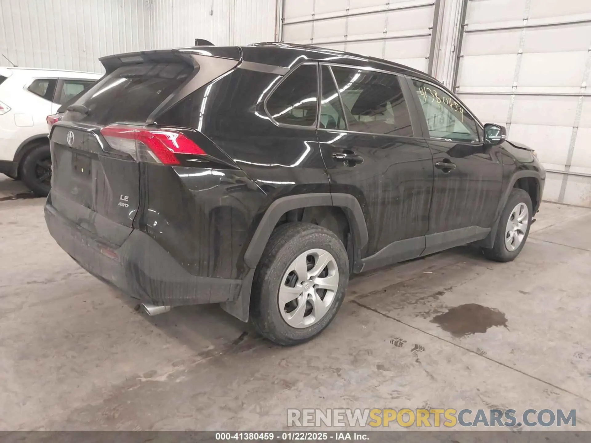 4 Photograph of a damaged car 2T3G1RFV6MC171289 TOYOTA RAV4 2021