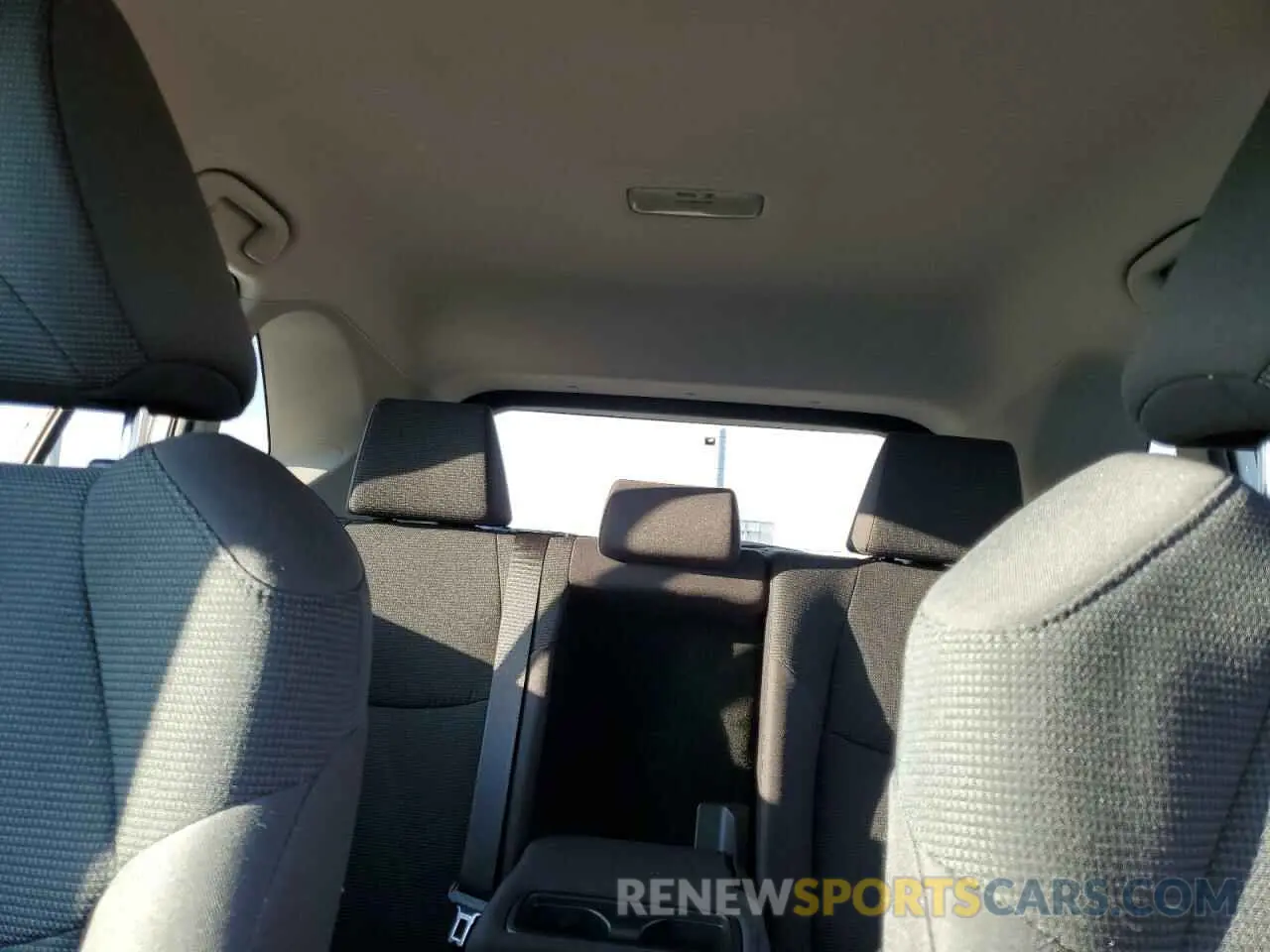 10 Фотография поврежденного автомобиля 2T3G1RFV6MC181708 TOYOTA RAV4 2021