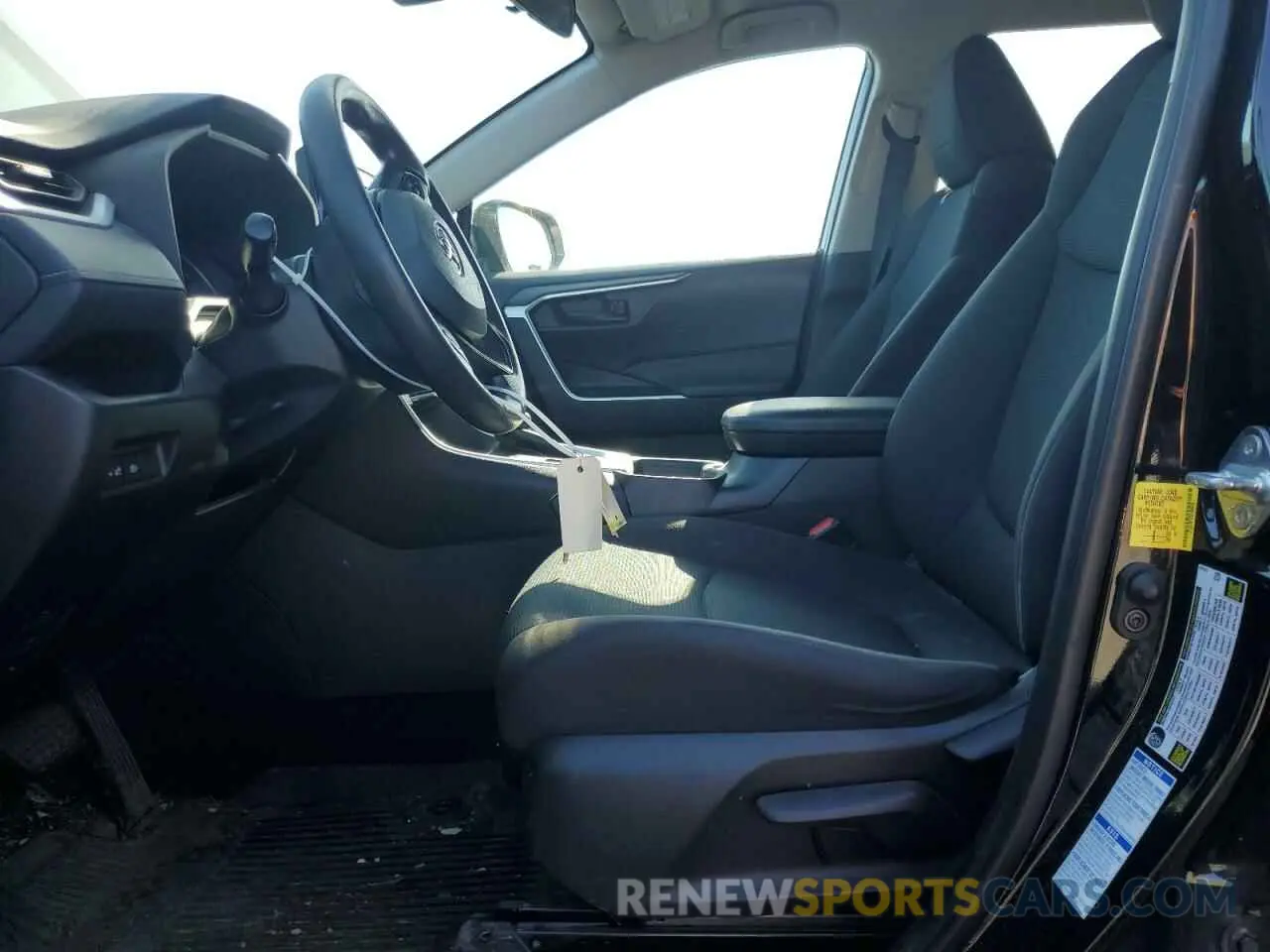 7 Photograph of a damaged car 2T3G1RFV7MC209919 TOYOTA RAV4 2021