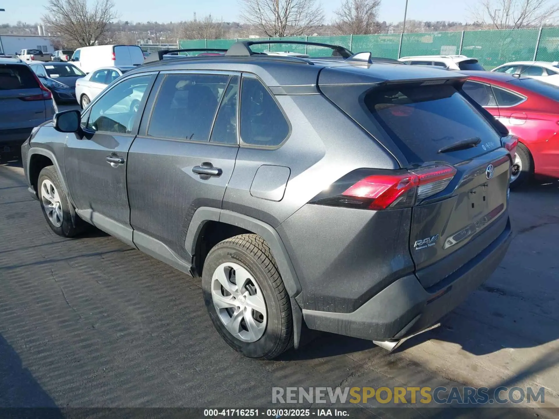 3 Photograph of a damaged car 2T3G1RFV8MC163940 TOYOTA RAV4 2021