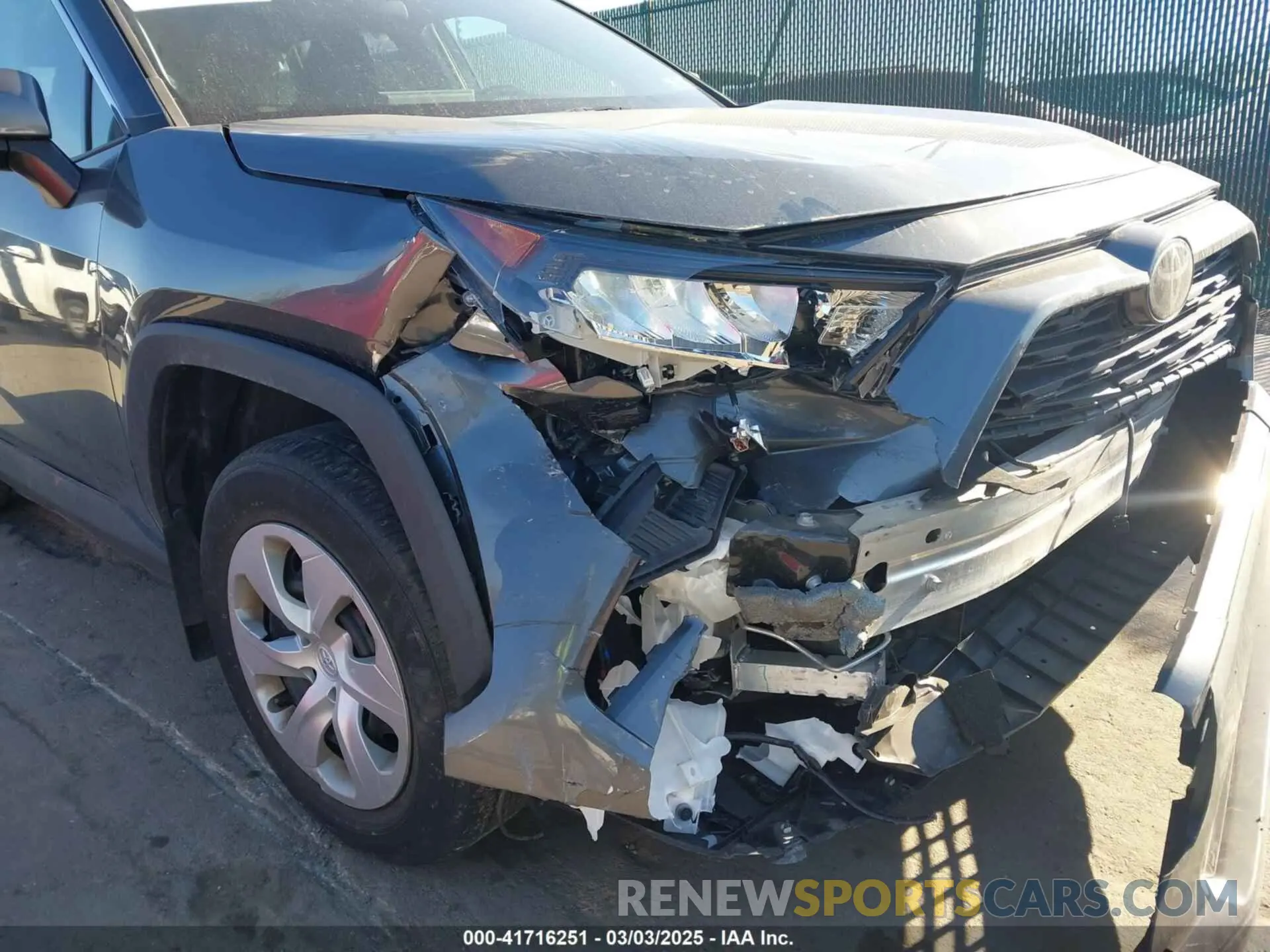 6 Photograph of a damaged car 2T3G1RFV8MC163940 TOYOTA RAV4 2021