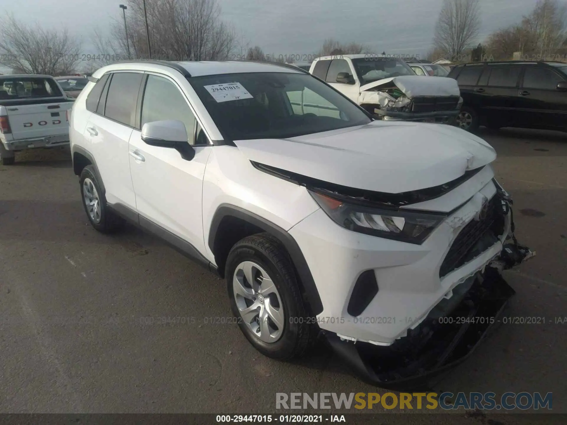 1 Photograph of a damaged car 2T3G1RFV8MC165638 TOYOTA RAV4 2021