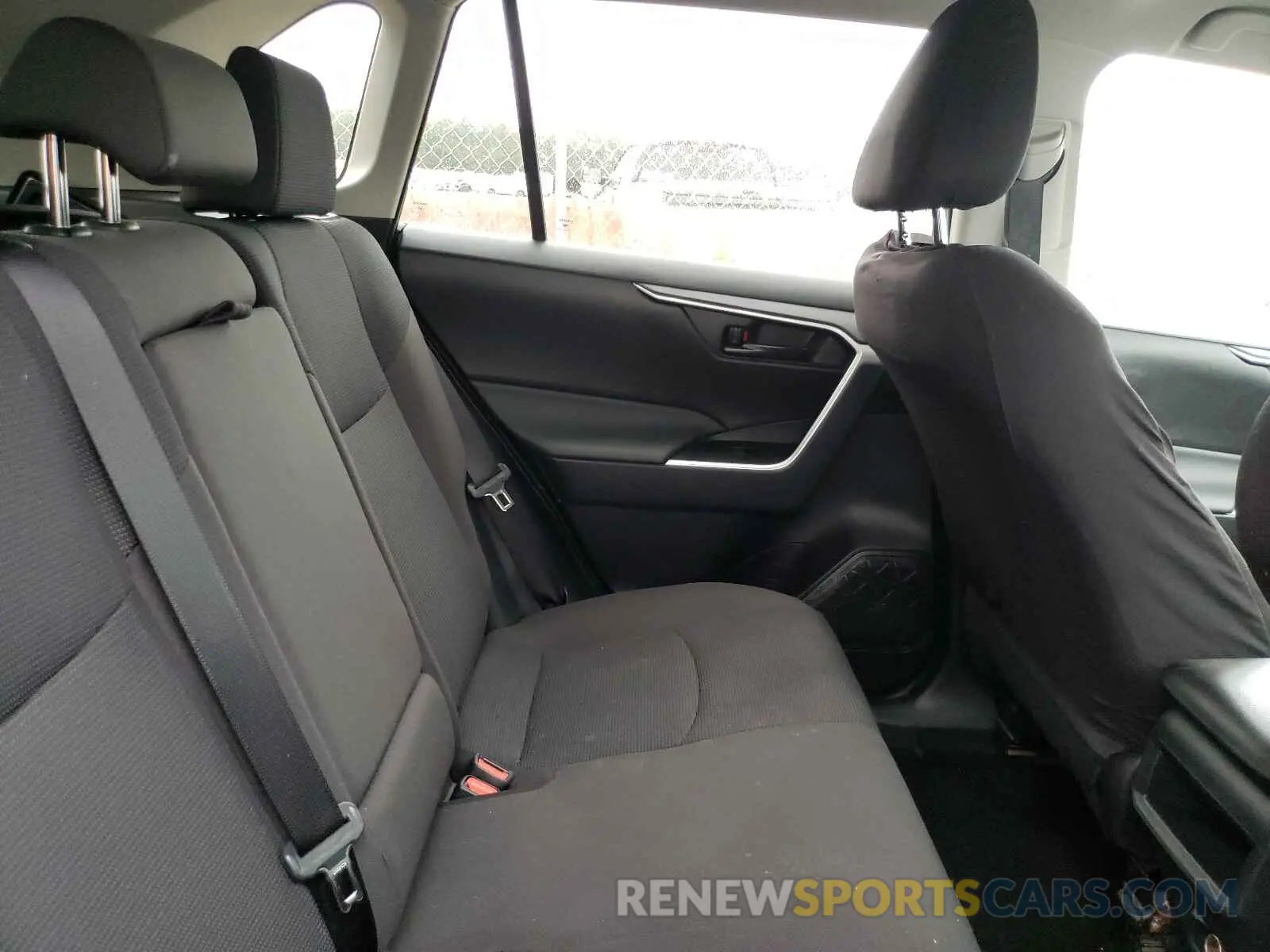 6 Фотография поврежденного автомобиля 2T3G1RFV8MW152466 TOYOTA RAV4 2021