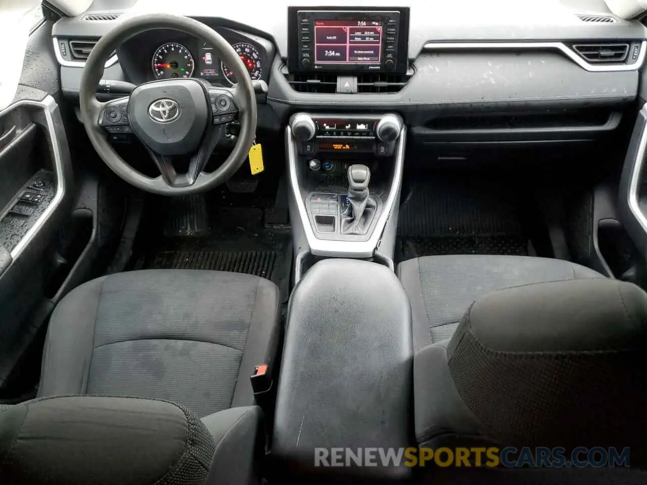 8 Photograph of a damaged car 2T3G1RFV9MW168305 TOYOTA RAV4 2021
