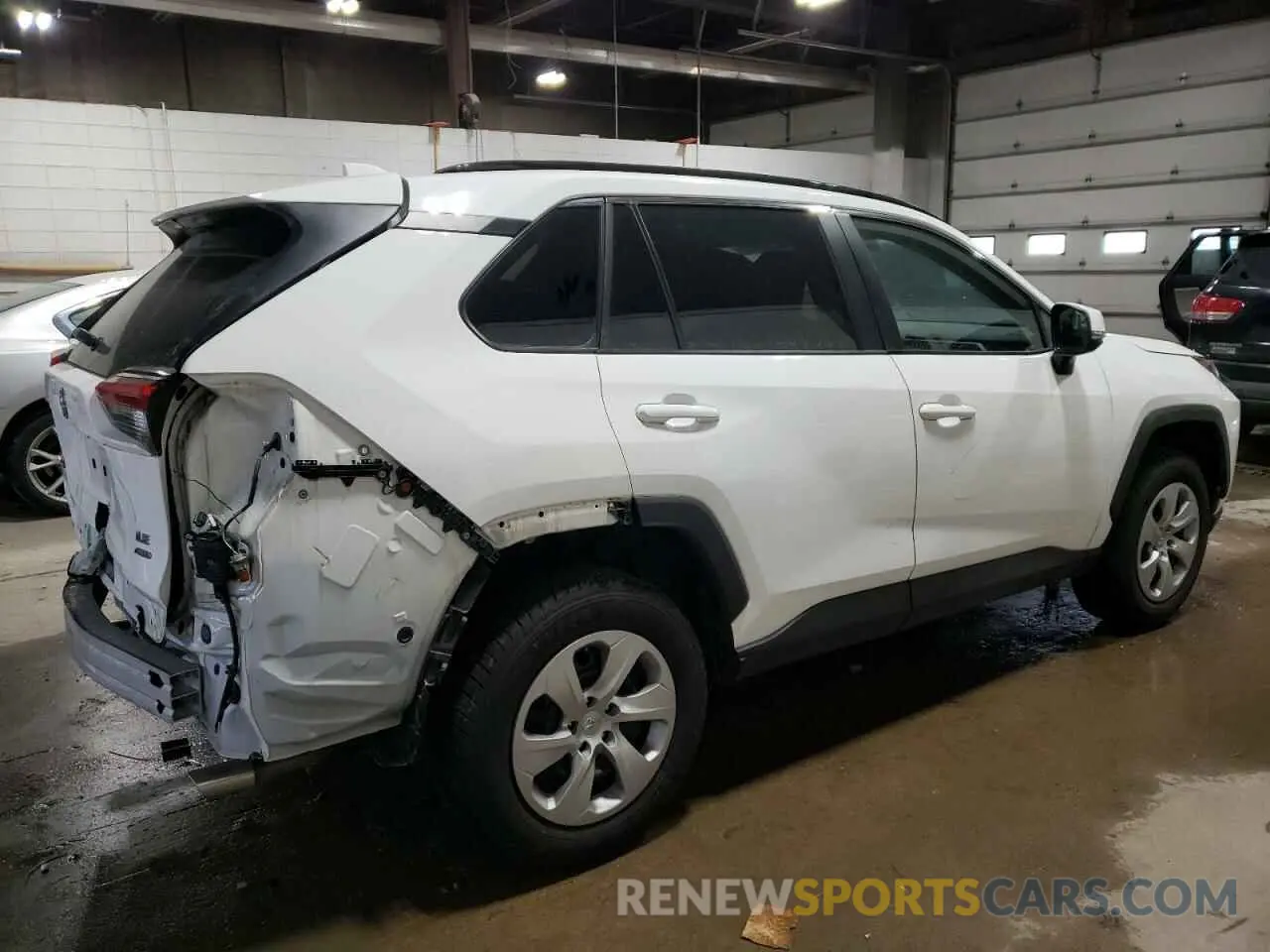 3 Фотография поврежденного автомобиля 2T3G1RFVXMC152647 TOYOTA RAV4 2021