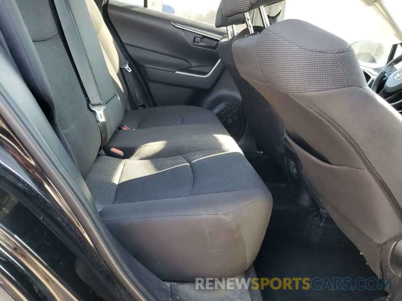 11 Photograph of a damaged car 2T3G1RFVXMC159467 TOYOTA RAV4 2021