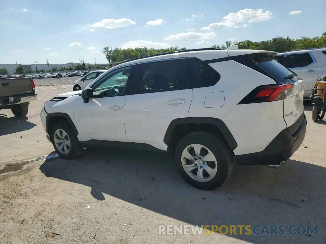 2 Photograph of a damaged car 2T3H1RFV0MC094939 TOYOTA RAV4 2021