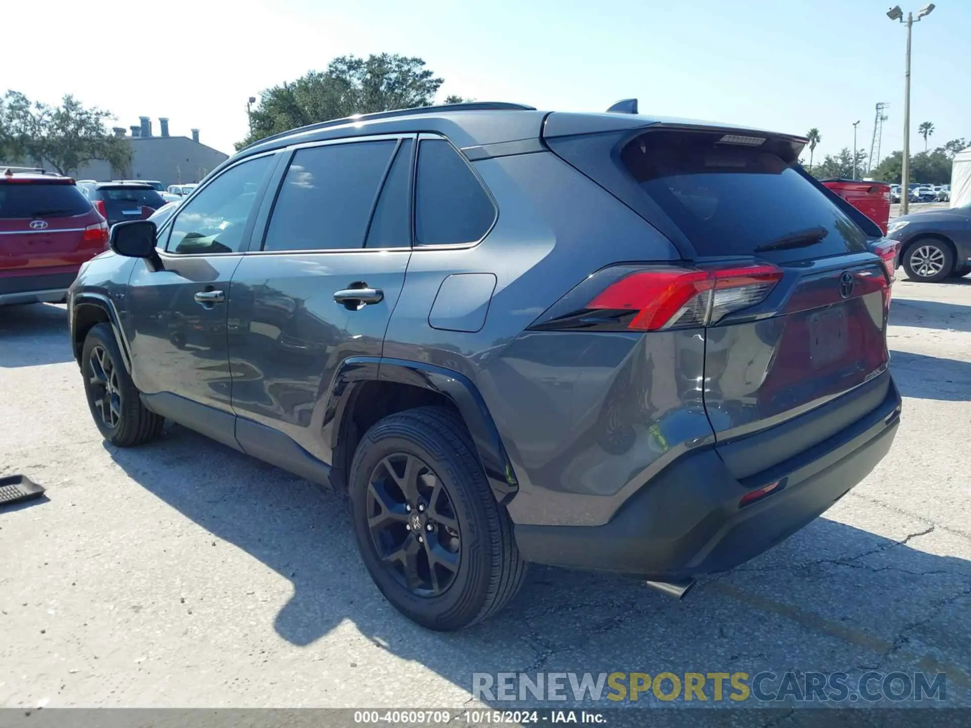 3 Фотография поврежденного автомобиля 2T3H1RFV0MC147834 TOYOTA RAV4 2021