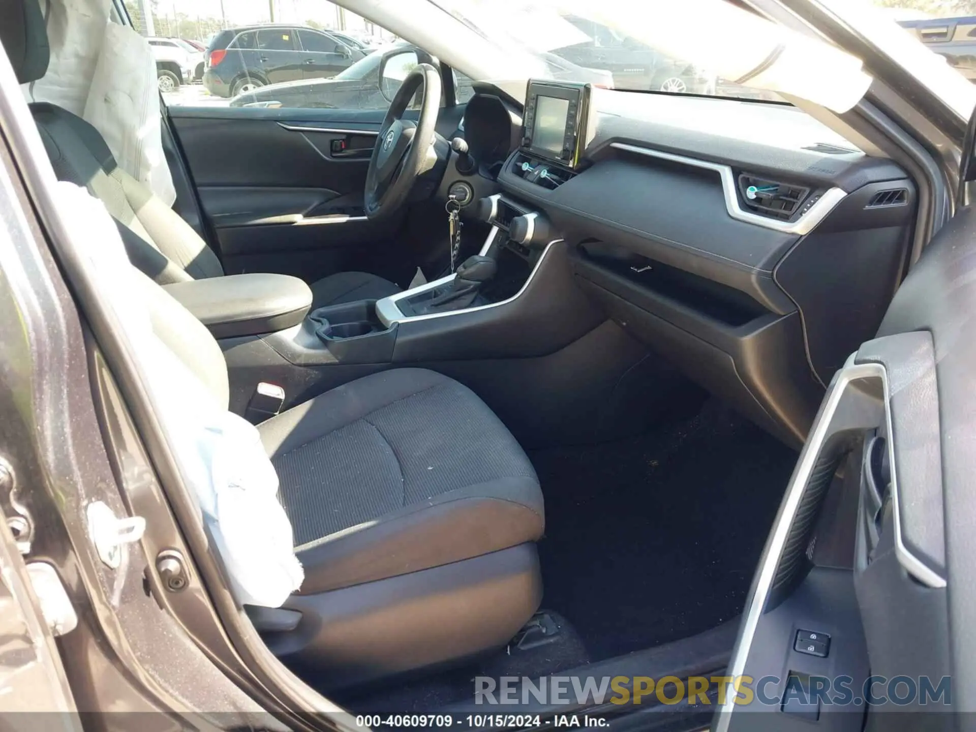 5 Фотография поврежденного автомобиля 2T3H1RFV0MC147834 TOYOTA RAV4 2021