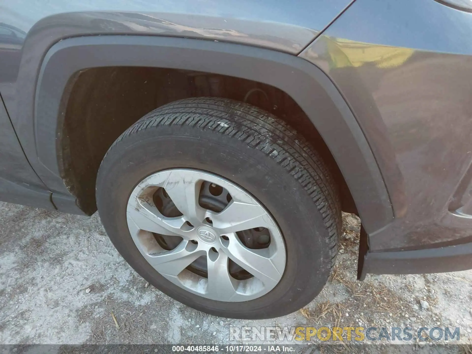 14 Photograph of a damaged car 2T3H1RFV1MC096537 TOYOTA RAV4 2021