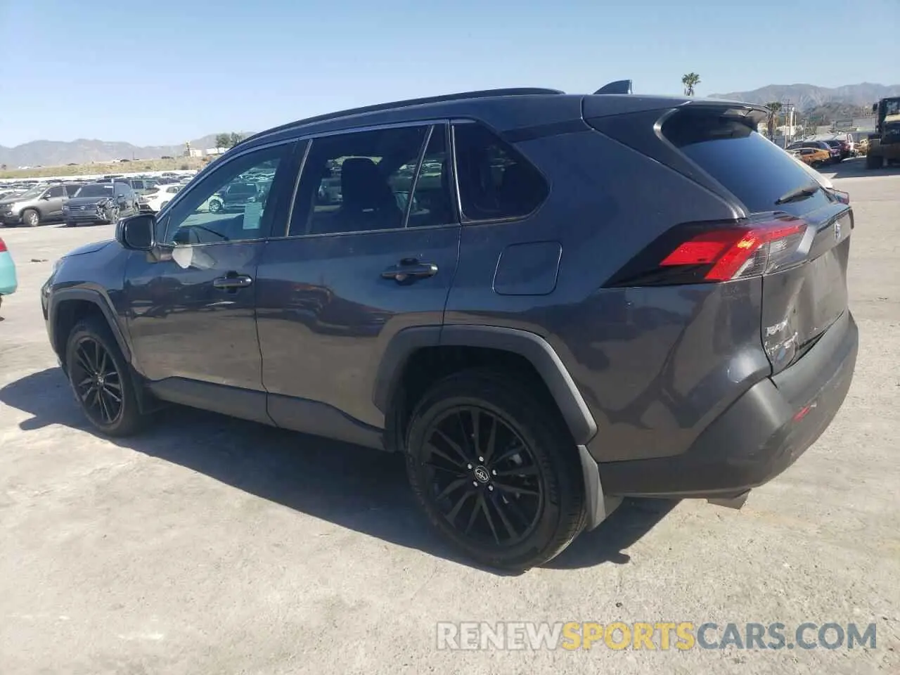 2 Фотография поврежденного автомобиля 2T3H1RFV1MC100943 TOYOTA RAV4 2021