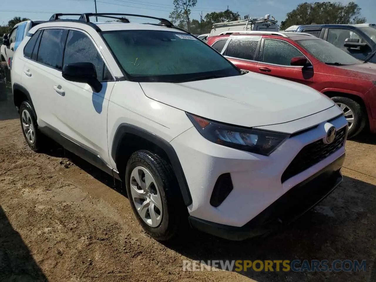 4 Photograph of a damaged car 2T3H1RFV1MC140634 TOYOTA RAV4 2021