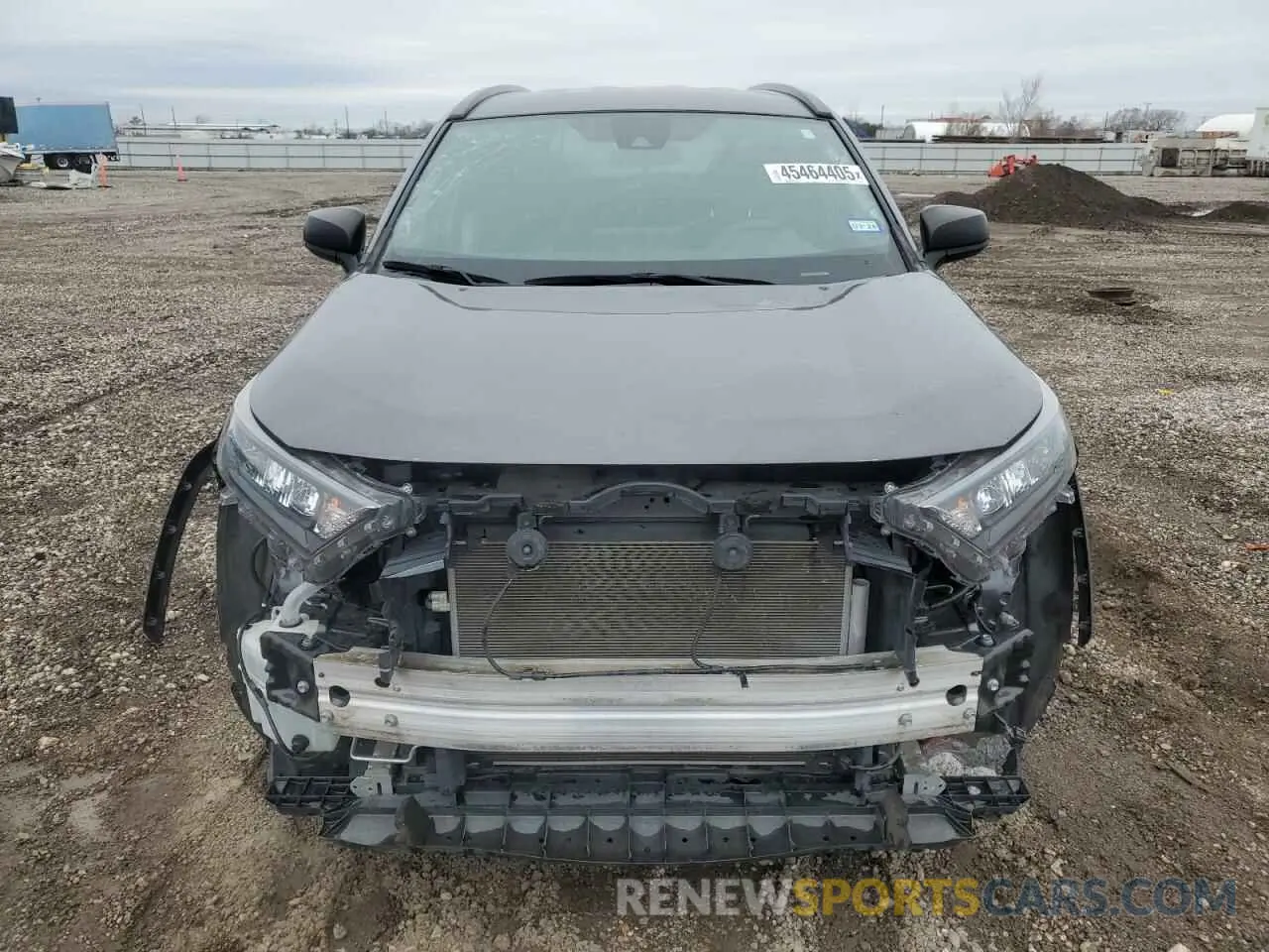 5 Photograph of a damaged car 2T3H1RFV1MW136324 TOYOTA RAV4 2021