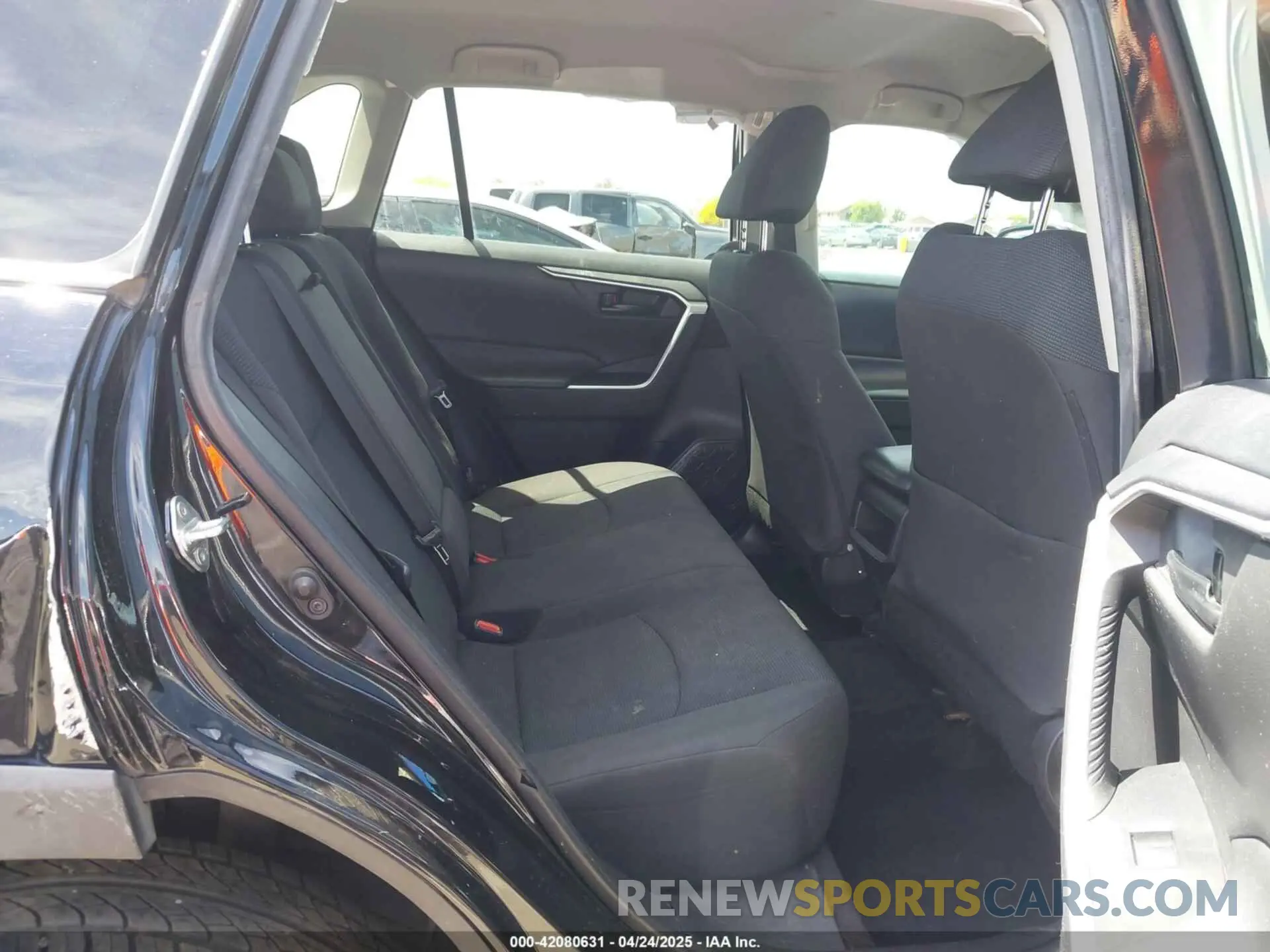 8 Фотография поврежденного автомобиля 2T3H1RFV2MC134521 TOYOTA RAV4 2021