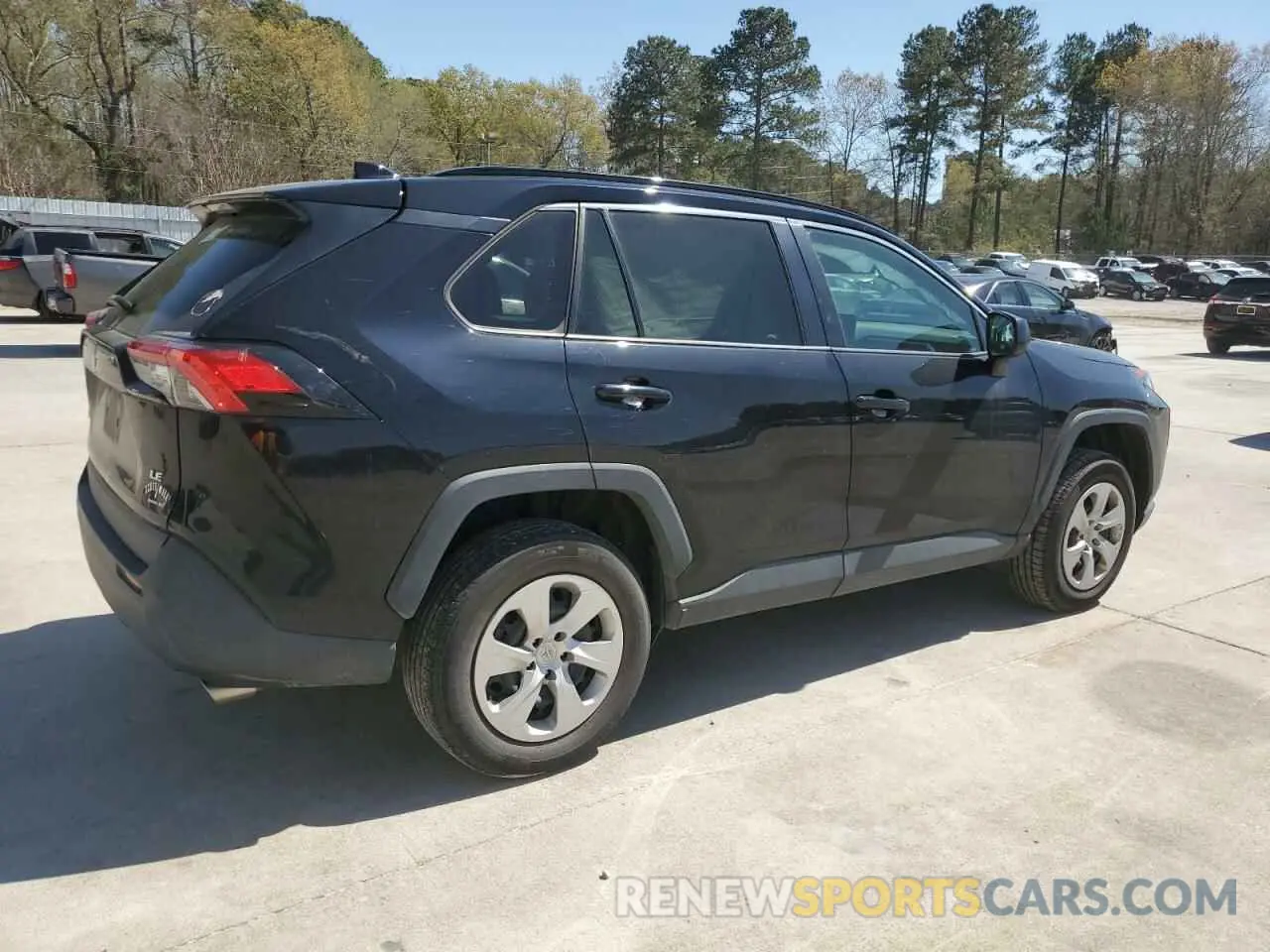 3 Photograph of a damaged car 2T3H1RFV2MC147091 TOYOTA RAV4 2021