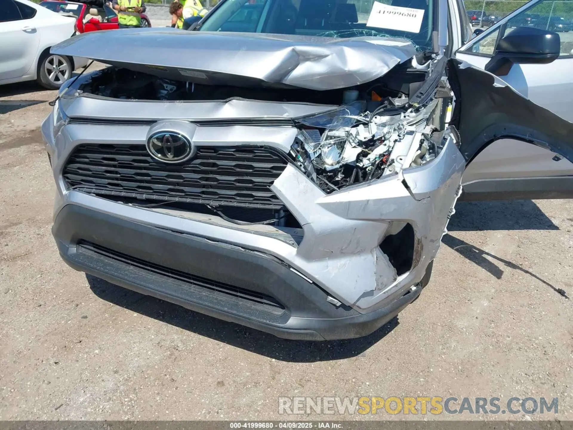 6 Photograph of a damaged car 2T3H1RFV2MC150721 TOYOTA RAV4 2021