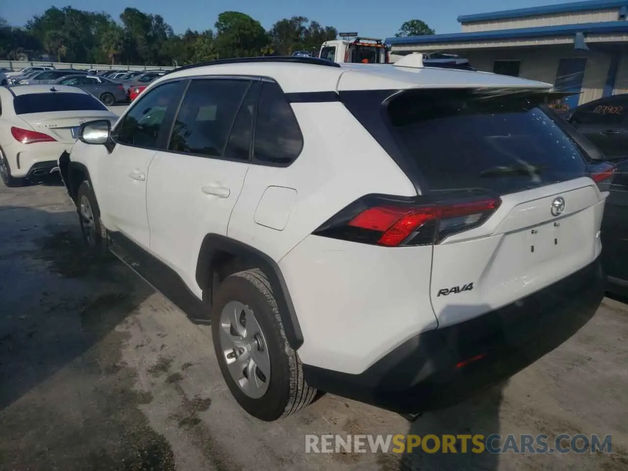 2 Photograph of a damaged car 2T3H1RFV2MW166108 TOYOTA RAV4 2021