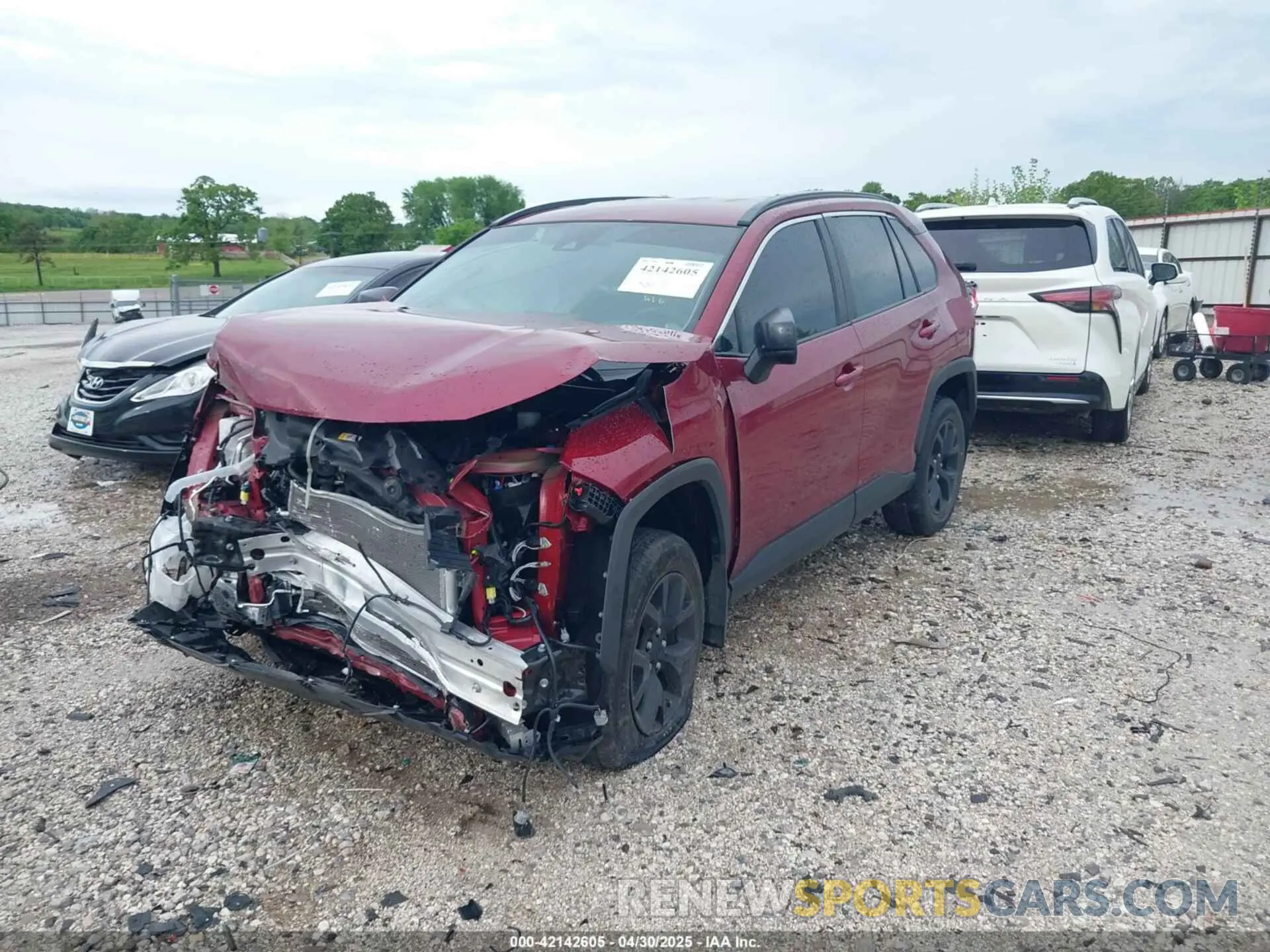 2 Photograph of a damaged car 2T3H1RFV2MW178873 TOYOTA RAV4 2021