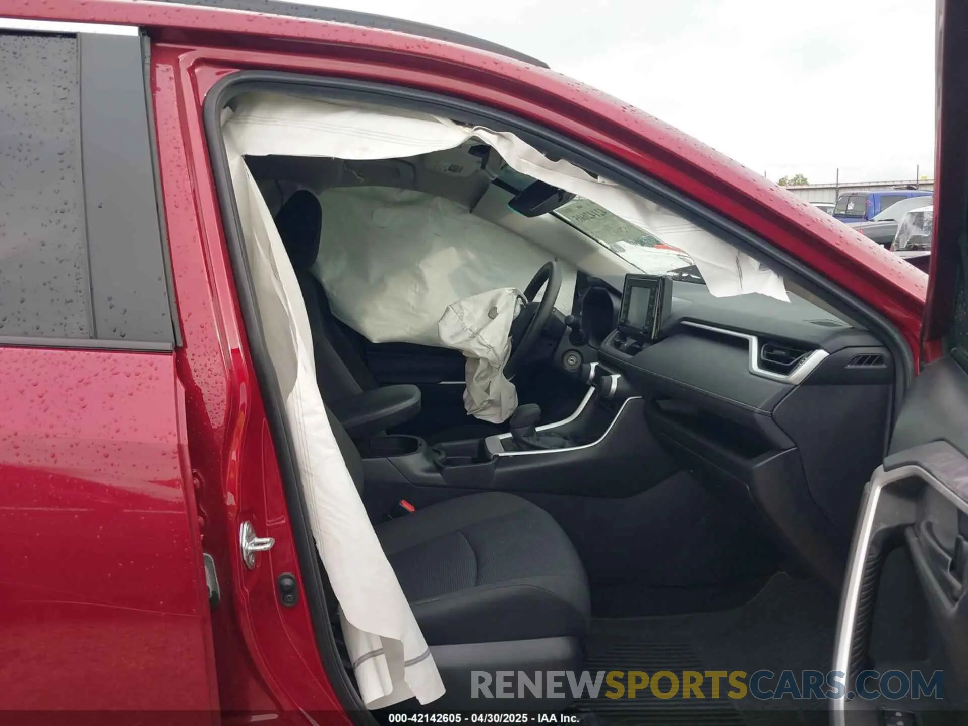 5 Photograph of a damaged car 2T3H1RFV2MW178873 TOYOTA RAV4 2021