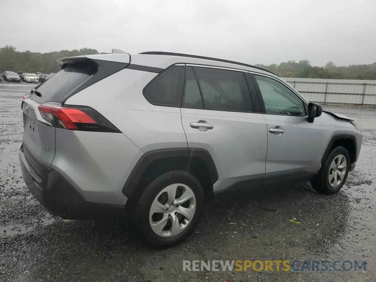 3 Photograph of a damaged car 2T3H1RFV3MC103794 TOYOTA RAV4 2021