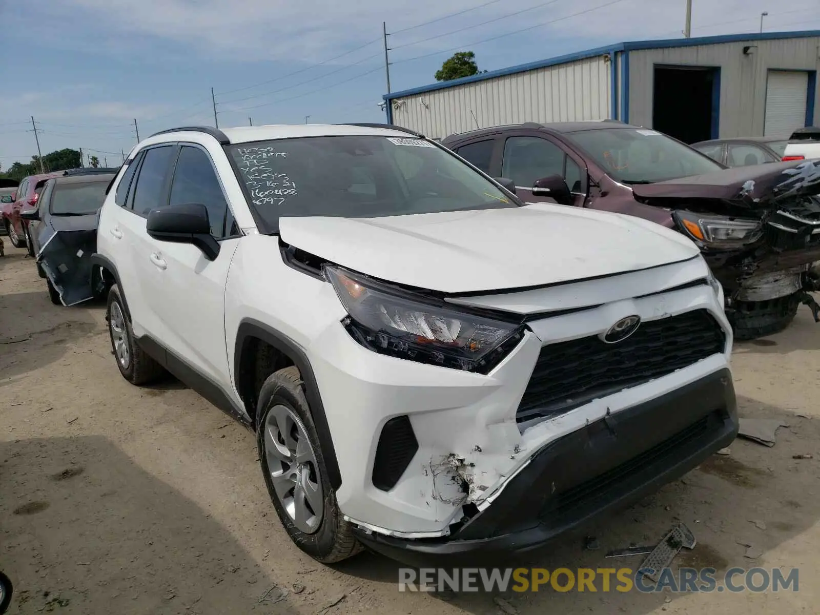 1 Photograph of a damaged car 2T3H1RFV3MW108797 TOYOTA RAV4 2021